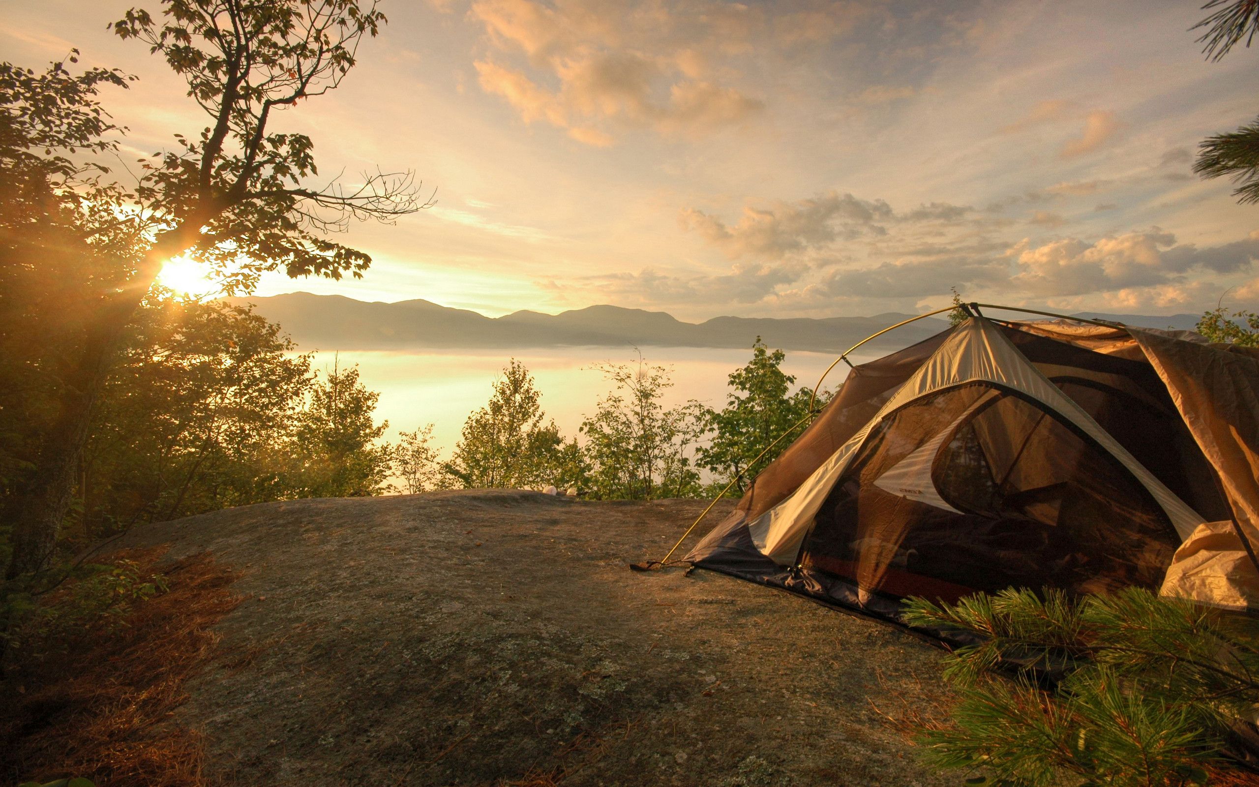 Hiking Wallpaper - Camping Desktop Backgrounds , HD Wallpaper & Backgrounds