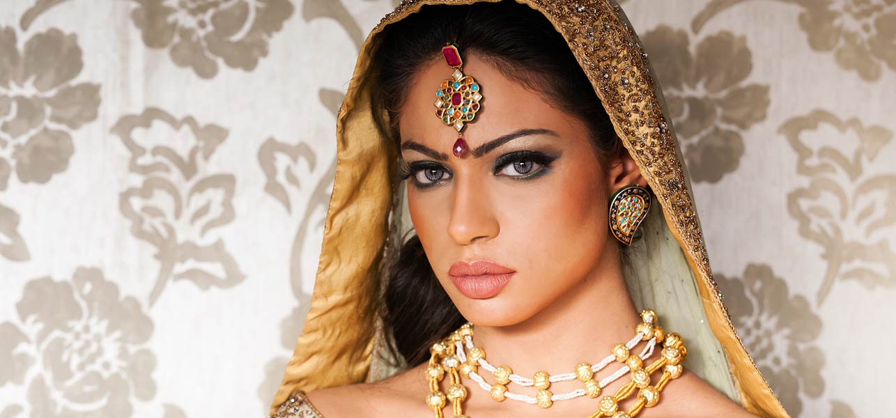 Top 25 Most Beautiful Indian Girls - Most Beautiful Ladies In India , HD Wallpaper & Backgrounds