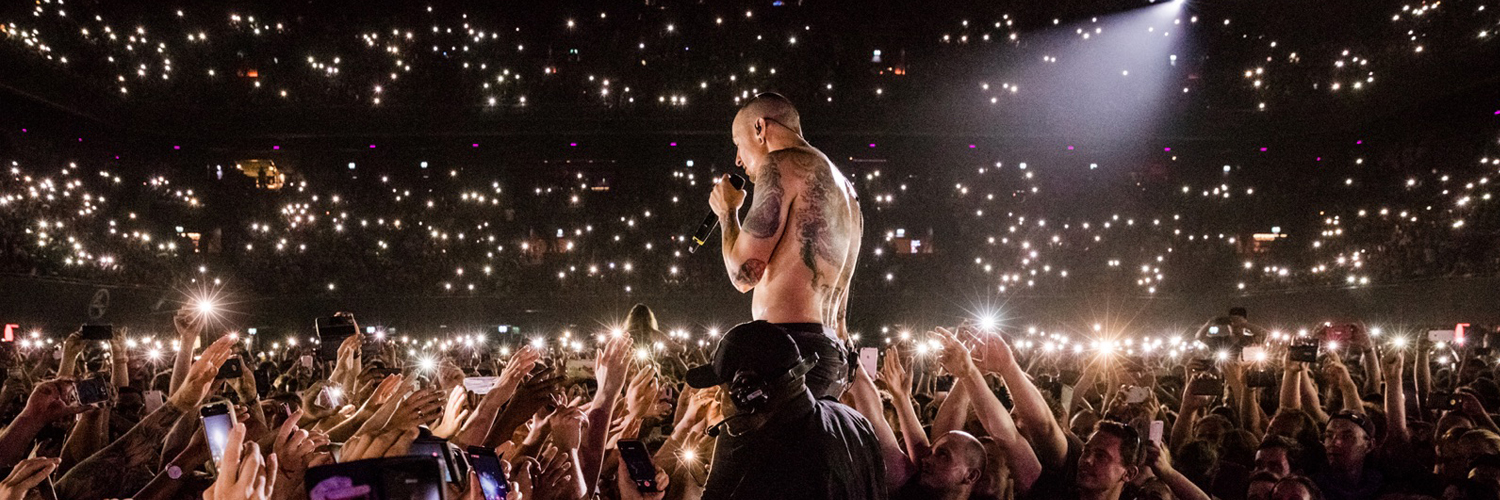 Dead By Sunrise Chester Bennington, Hero With A Mysterious - Chester Bennington Last Song , HD Wallpaper & Backgrounds