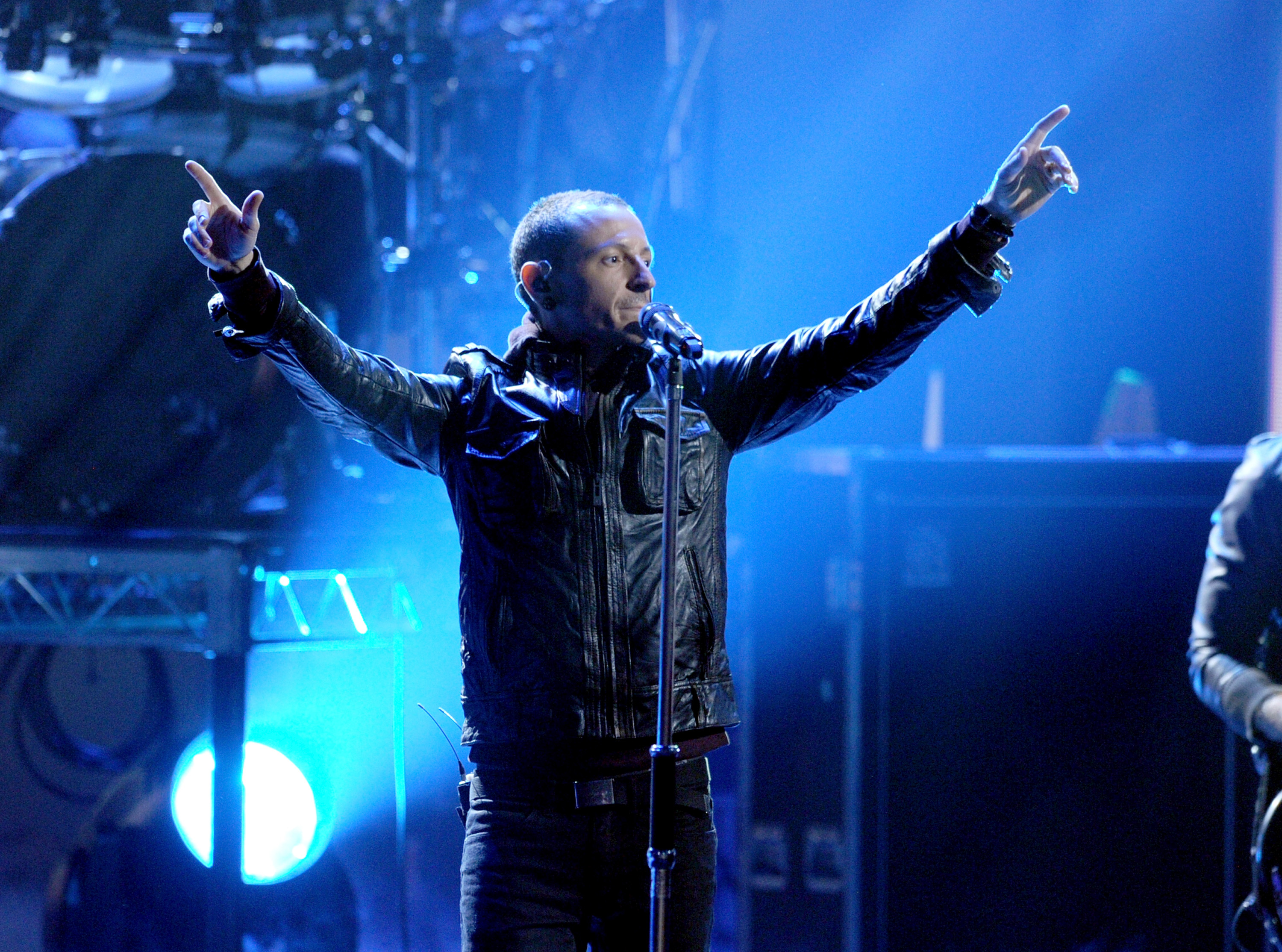 Hd Desktop Wallpaper Of Chester Bennington , HD Wallpaper & Backgrounds