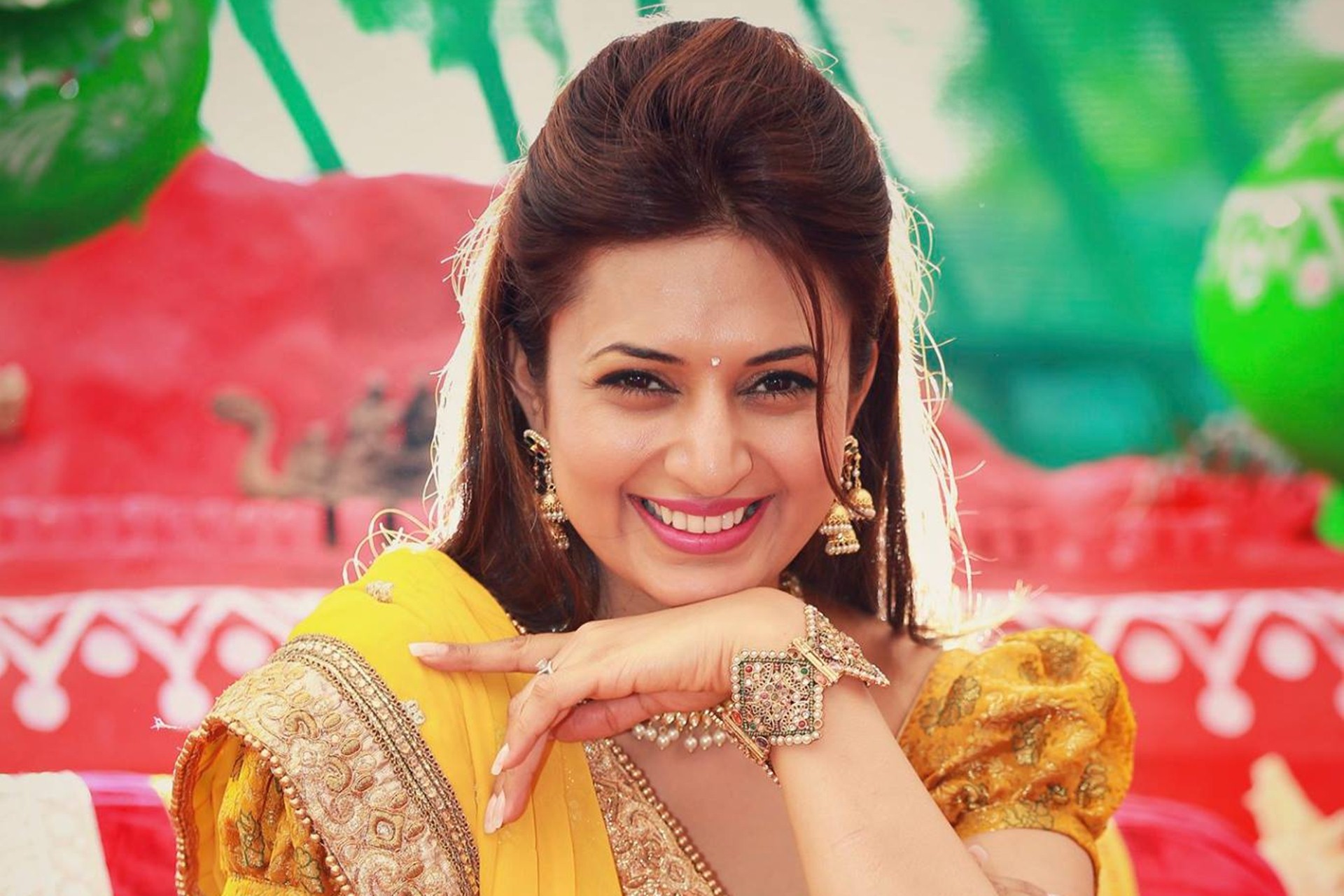 Gorgeous Divyanka Tripathi - Divyanka Tripathi , HD Wallpaper & Backgrounds