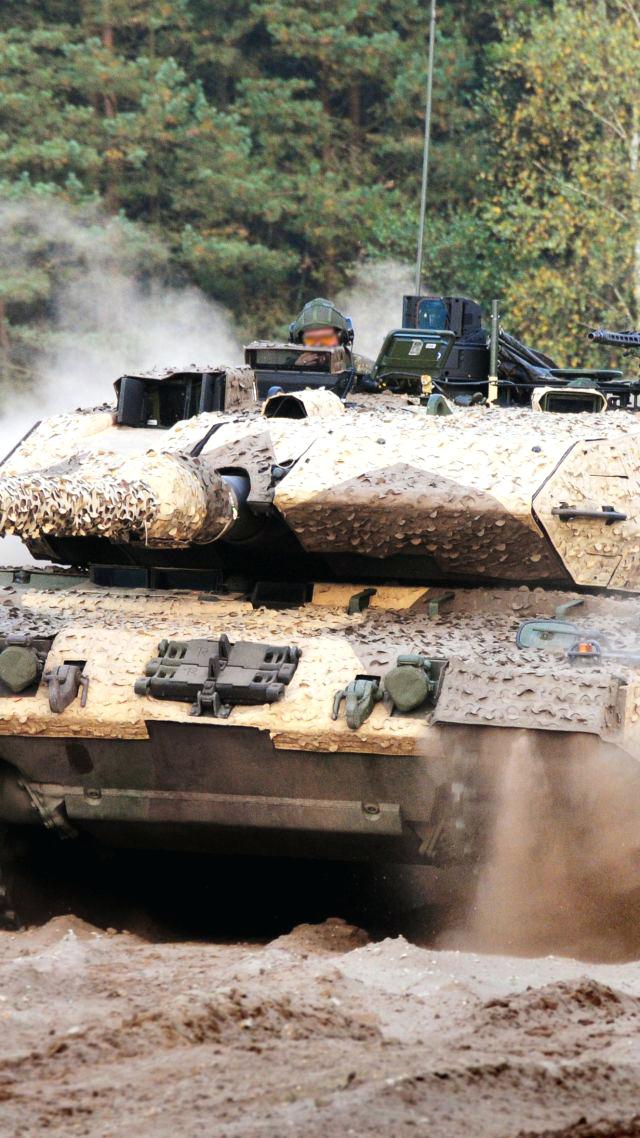 Tank Wallpaper Leopard Tank Army Vertical Moving Fish - Leopard 2a7 , HD Wallpaper & Backgrounds