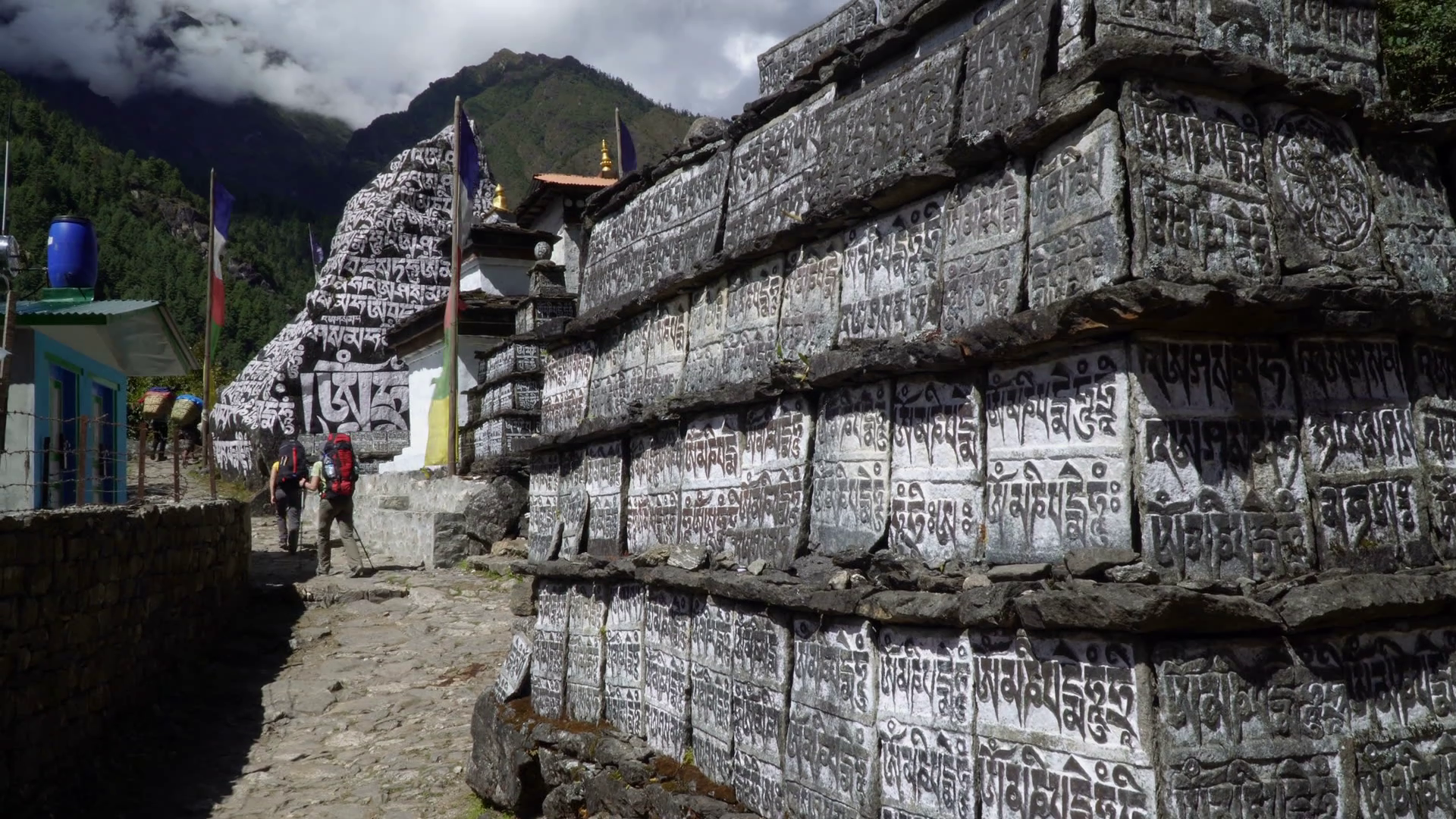 Traditional Prayer Stone With A Buddhist Mantra - Admiral Adventure Treks , HD Wallpaper & Backgrounds