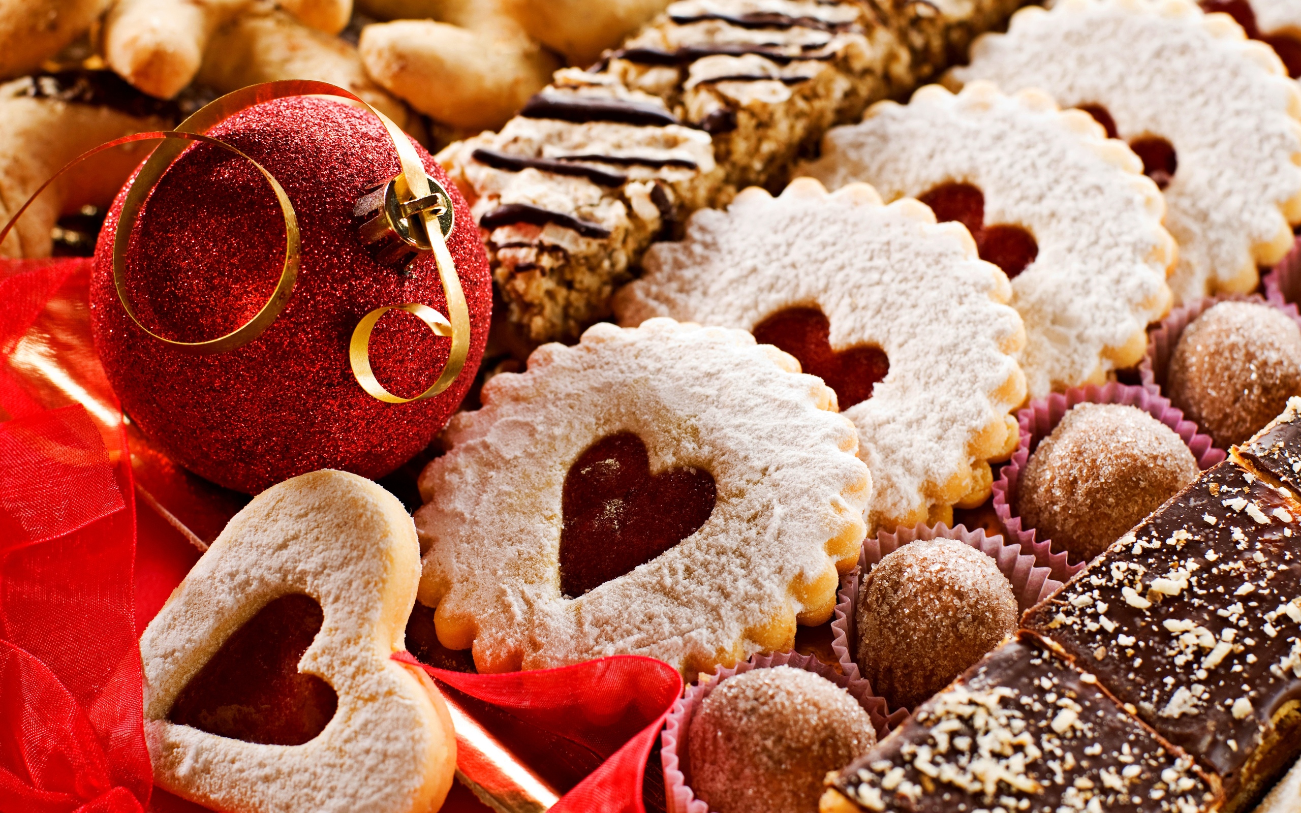 More Food & Drinks Desktop Wallpapers - Christmas Cookies Wallpaper Wide , HD Wallpaper & Backgrounds