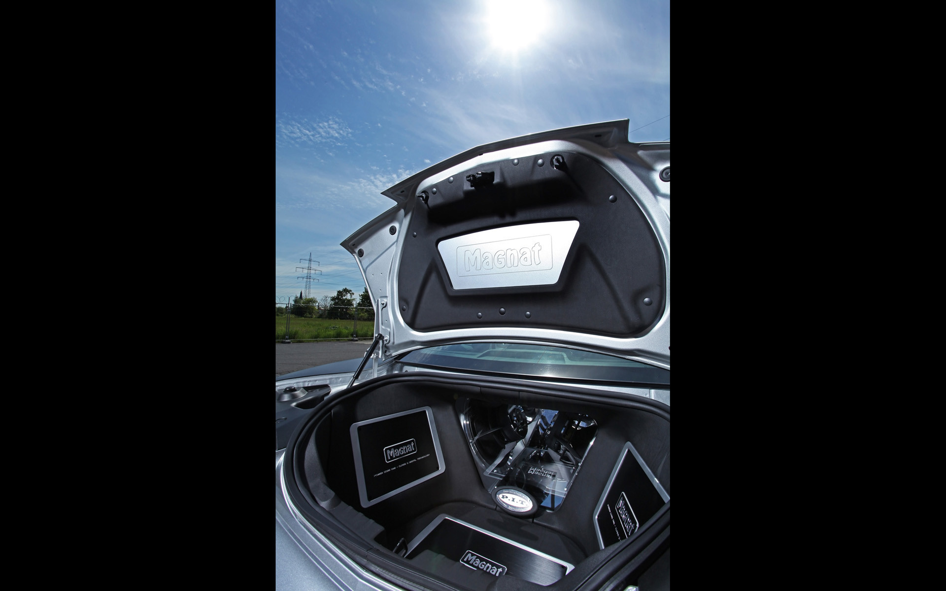 Holi Special - Steering Wheel , HD Wallpaper & Backgrounds