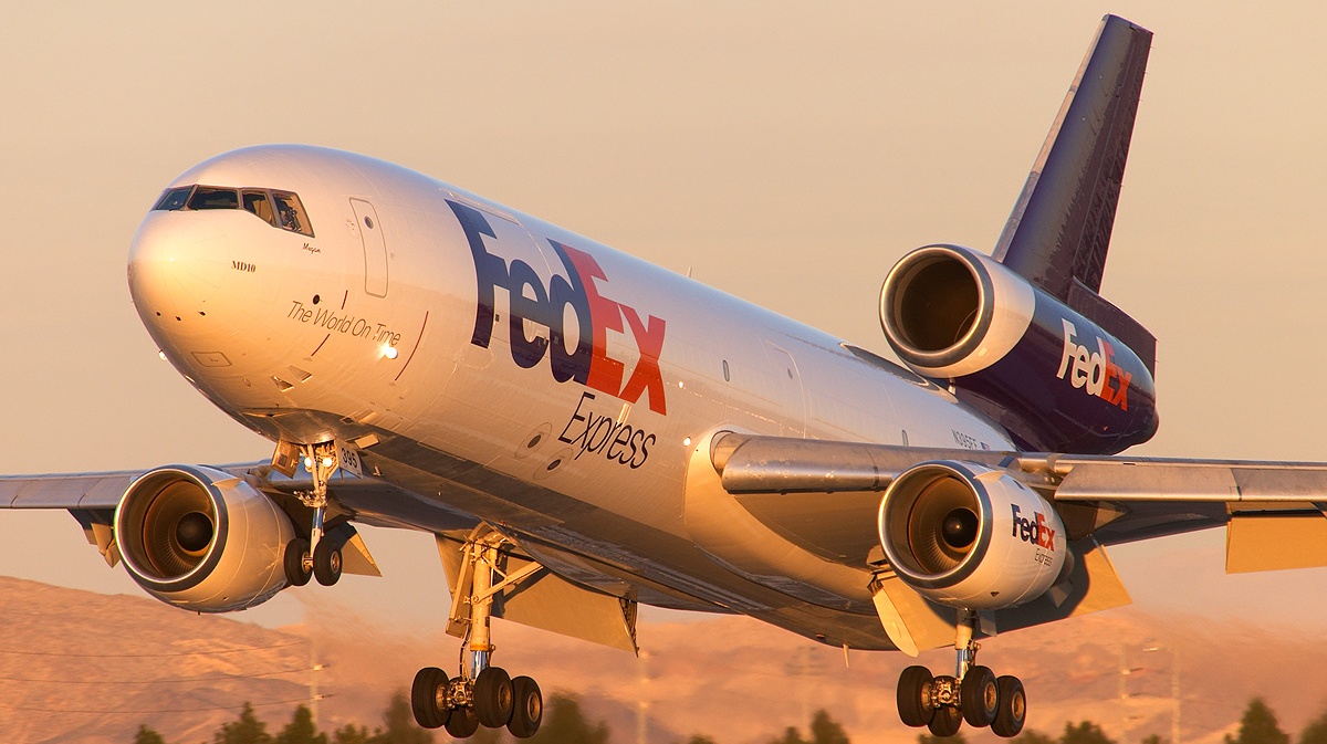 Fedex Wallpapers - Fedex Aircraft , HD Wallpaper & Backgrounds