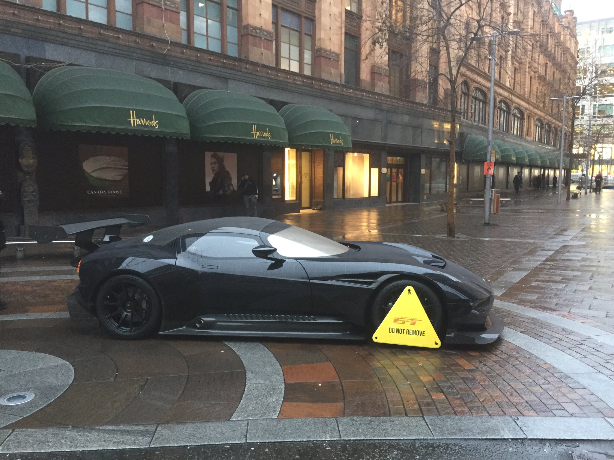 Aston Martin Vulcan Clamped Outside Harrods Is Grand - Aston Martin Vulcan Grand Tour , HD Wallpaper & Backgrounds