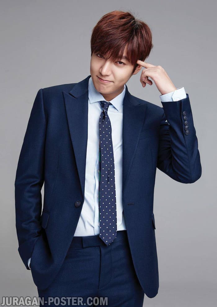 Poster Foto Lee Min Ho 154 Artis Korea Kpop Ukuran - Aktor Korea Pake Blazer , HD Wallpaper & Backgrounds