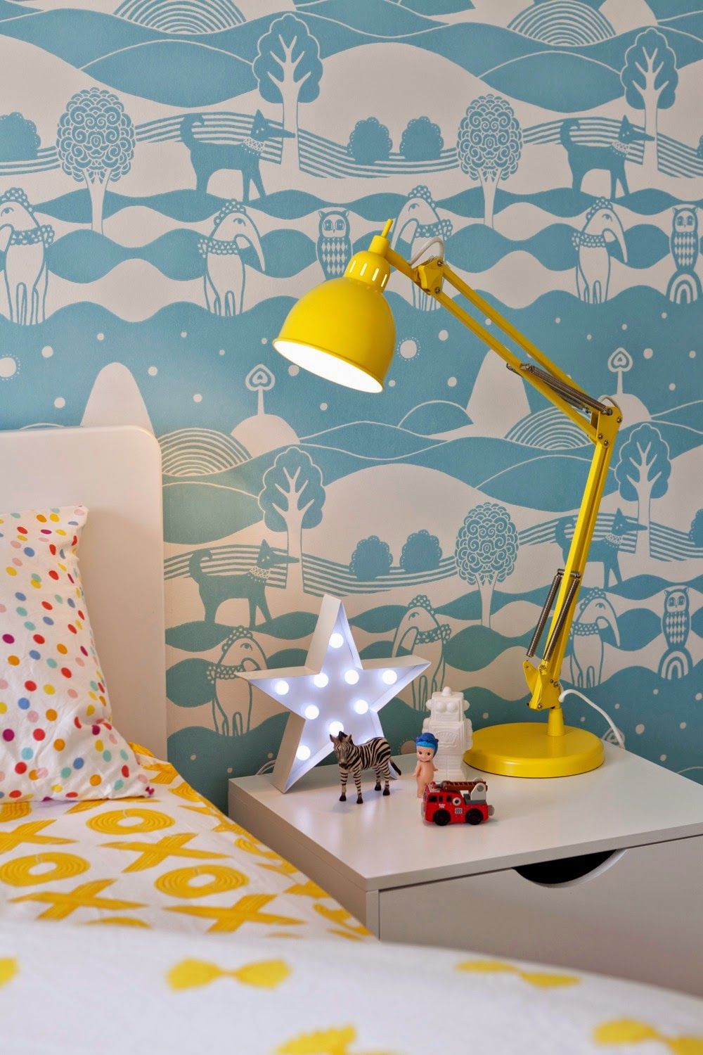 Just Kids Wallpaper Blog - Iluminacion Cuarto De Niños , HD Wallpaper & Backgrounds