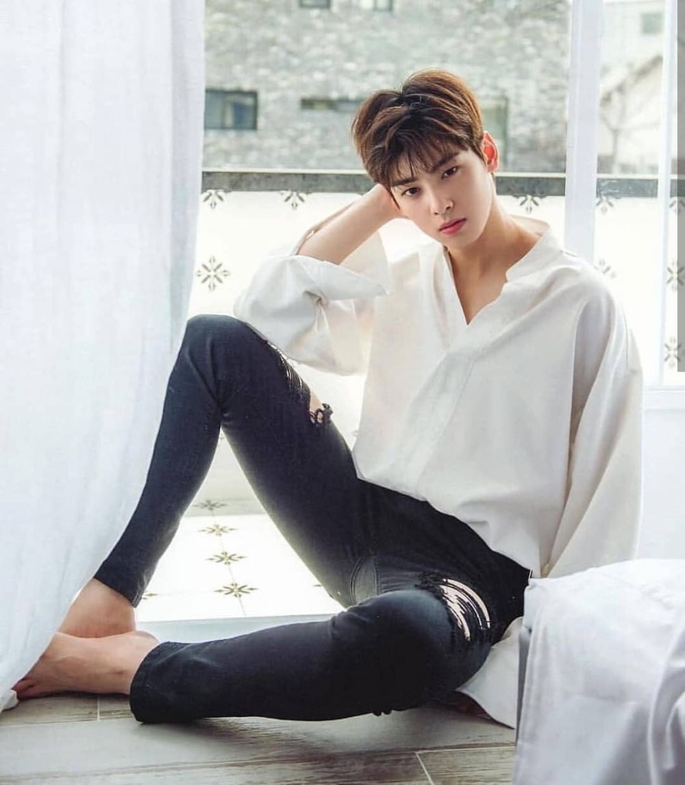 Pede, 6 Artis Korea Ini Gak Segan Mengakui Pesonanya - Photoshoot Cha Eun Woo , HD Wallpaper & Backgrounds