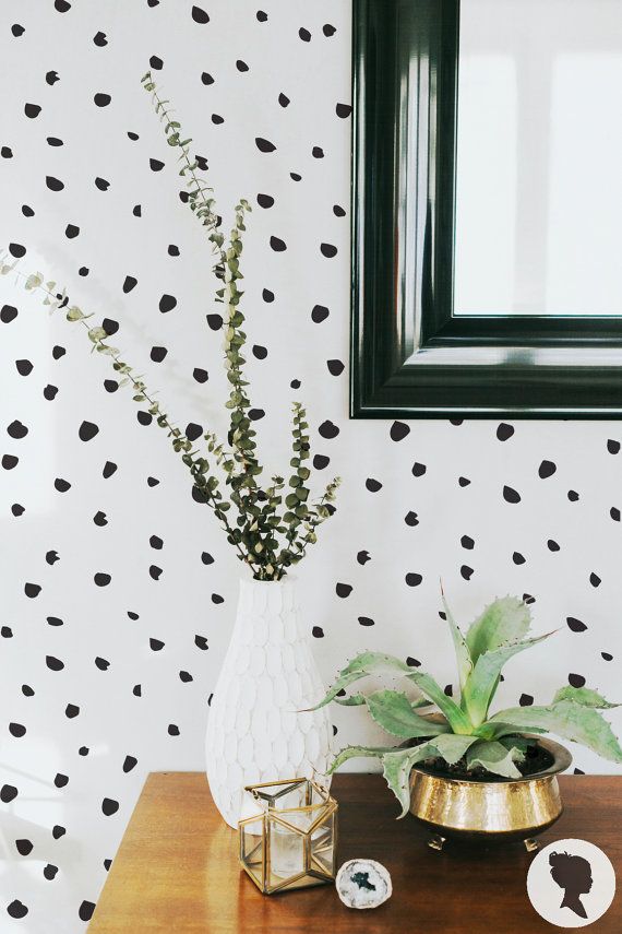 Livettes Wallpaper Is Available Both In Traditional - Removable Wallpaper Polka Dot , HD Wallpaper & Backgrounds