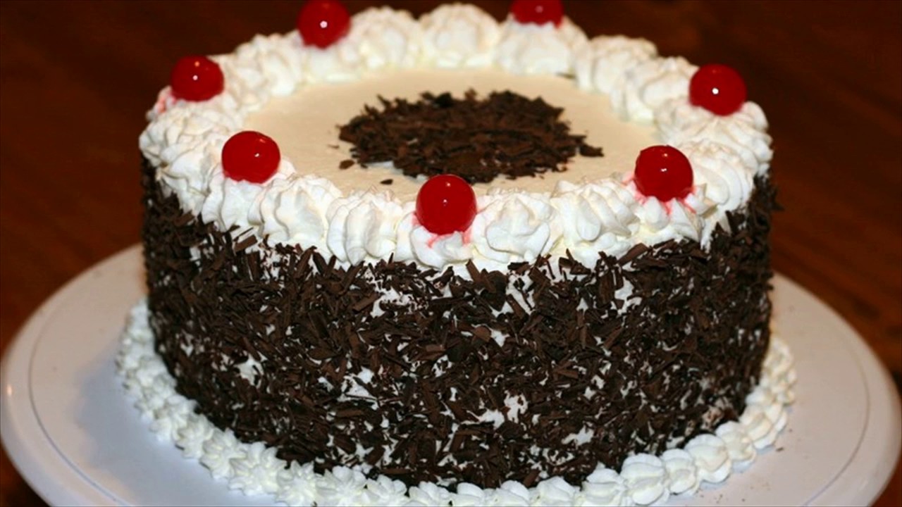 2017 New Year Cake Images - Black Forest Cake 1 Pound , HD Wallpaper & Backgrounds