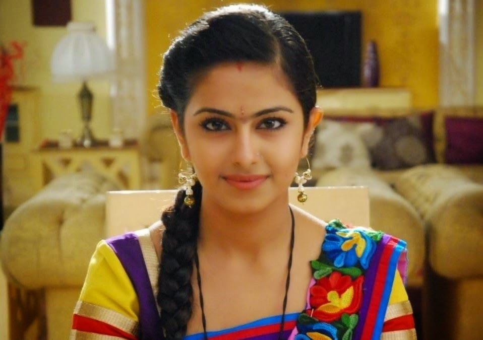 Picture Actress Avika Gor Cute Saree Images In Lakshmi - Avika Gor 2016 In Sasural Simar Ka , HD Wallpaper & Backgrounds