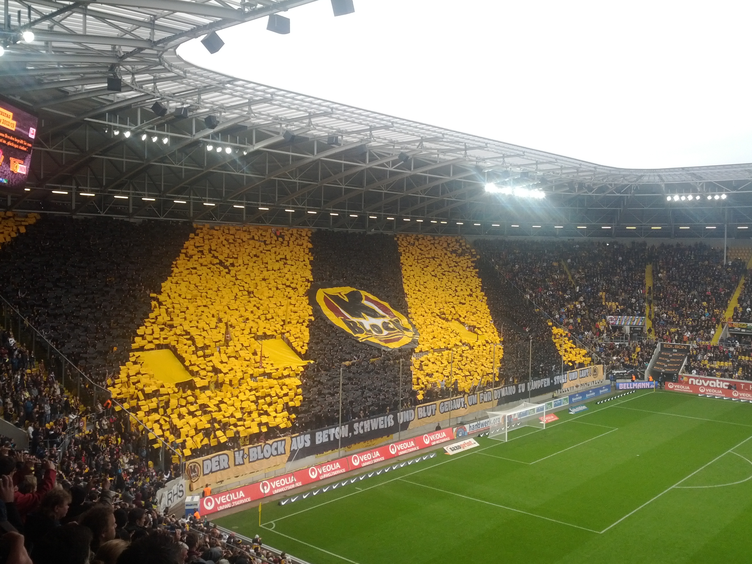Dynamo Dresden Kblock - Dynamo Dresden , HD Wallpaper & Backgrounds