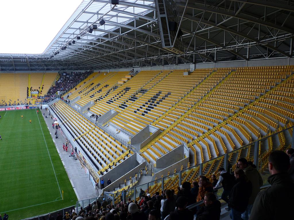 Rudolf Harbig Stadon - Stadion Dynamo Drezno , HD Wallpaper & Backgrounds