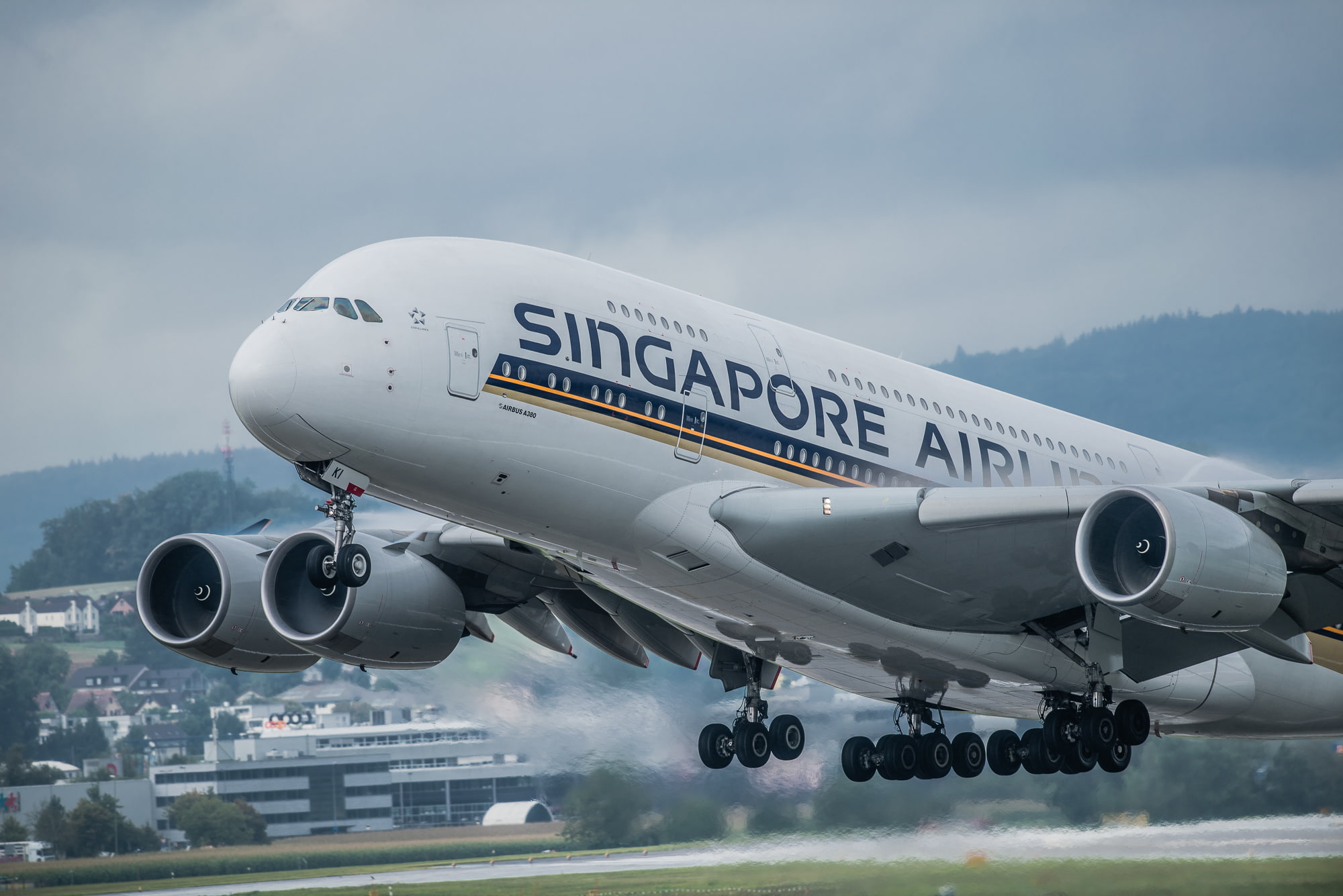 White Singapore Airlines Airliner, The Plane, Jet, - A380 , HD Wallpaper & Backgrounds