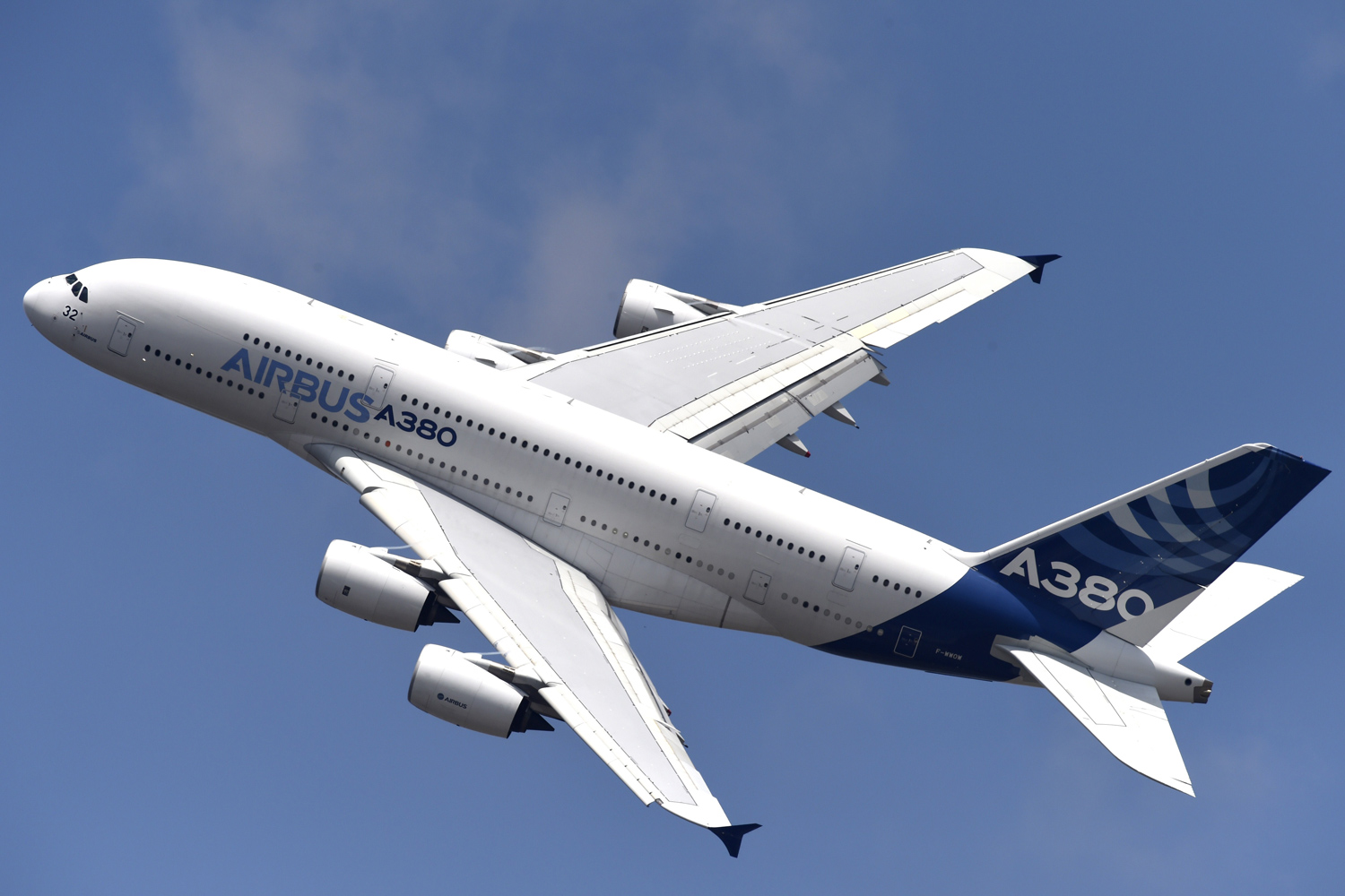 Airbus A380 High Quality Background On Wallpapers Vista - Airbus A380 , HD Wallpaper & Backgrounds