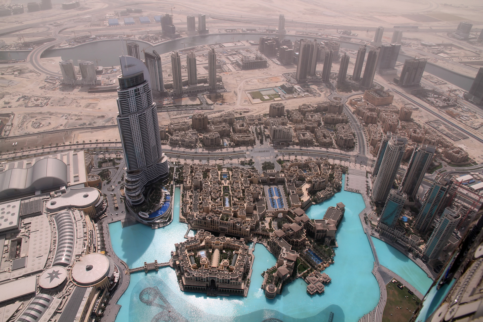 United Arab Emirates Bird's Eye View - Burj Khalifa , HD Wallpaper & Backgrounds