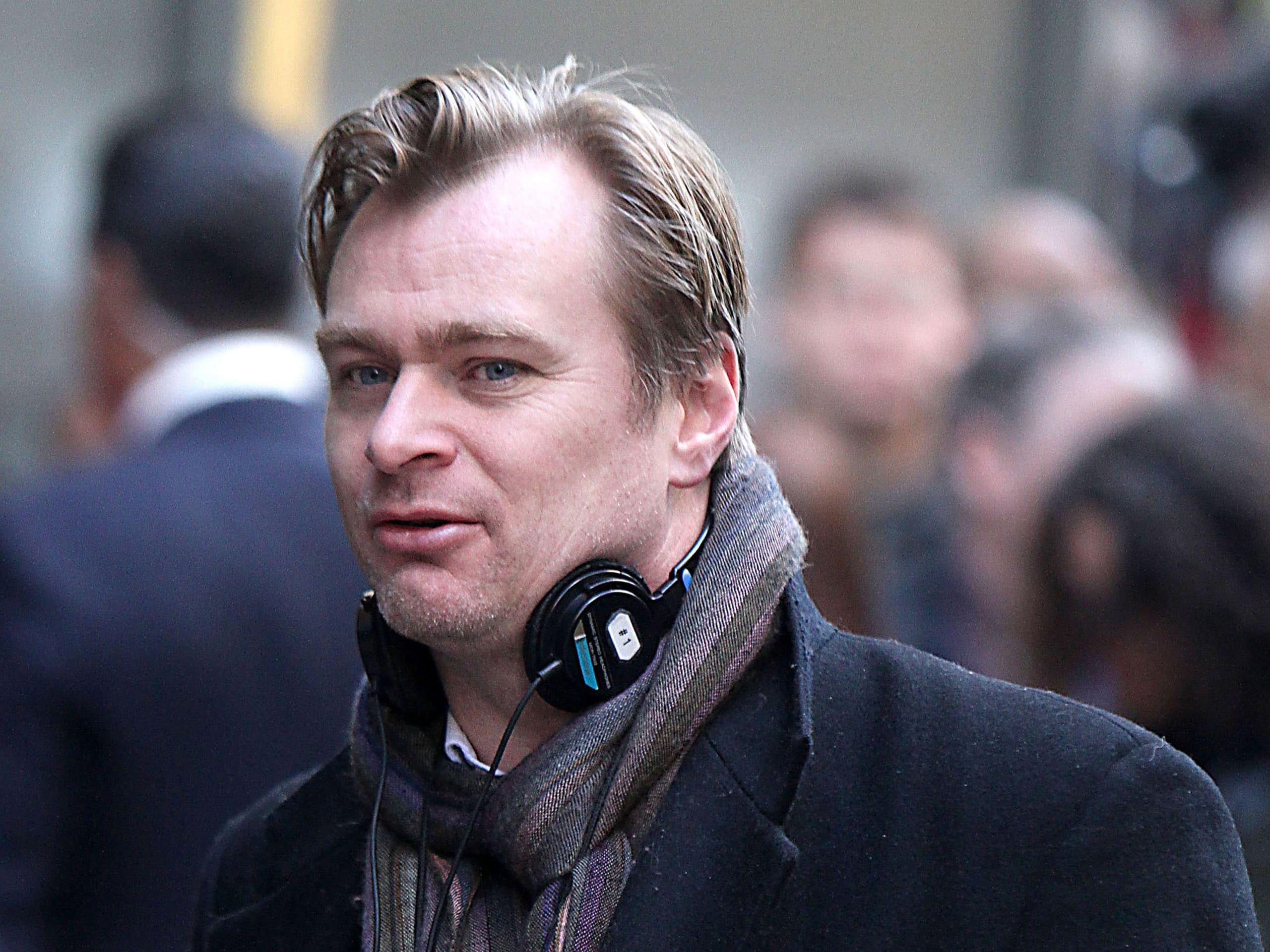 Christopher Nolan Wallpaper Download Free - Christopher Nolan With Batman , HD Wallpaper & Backgrounds