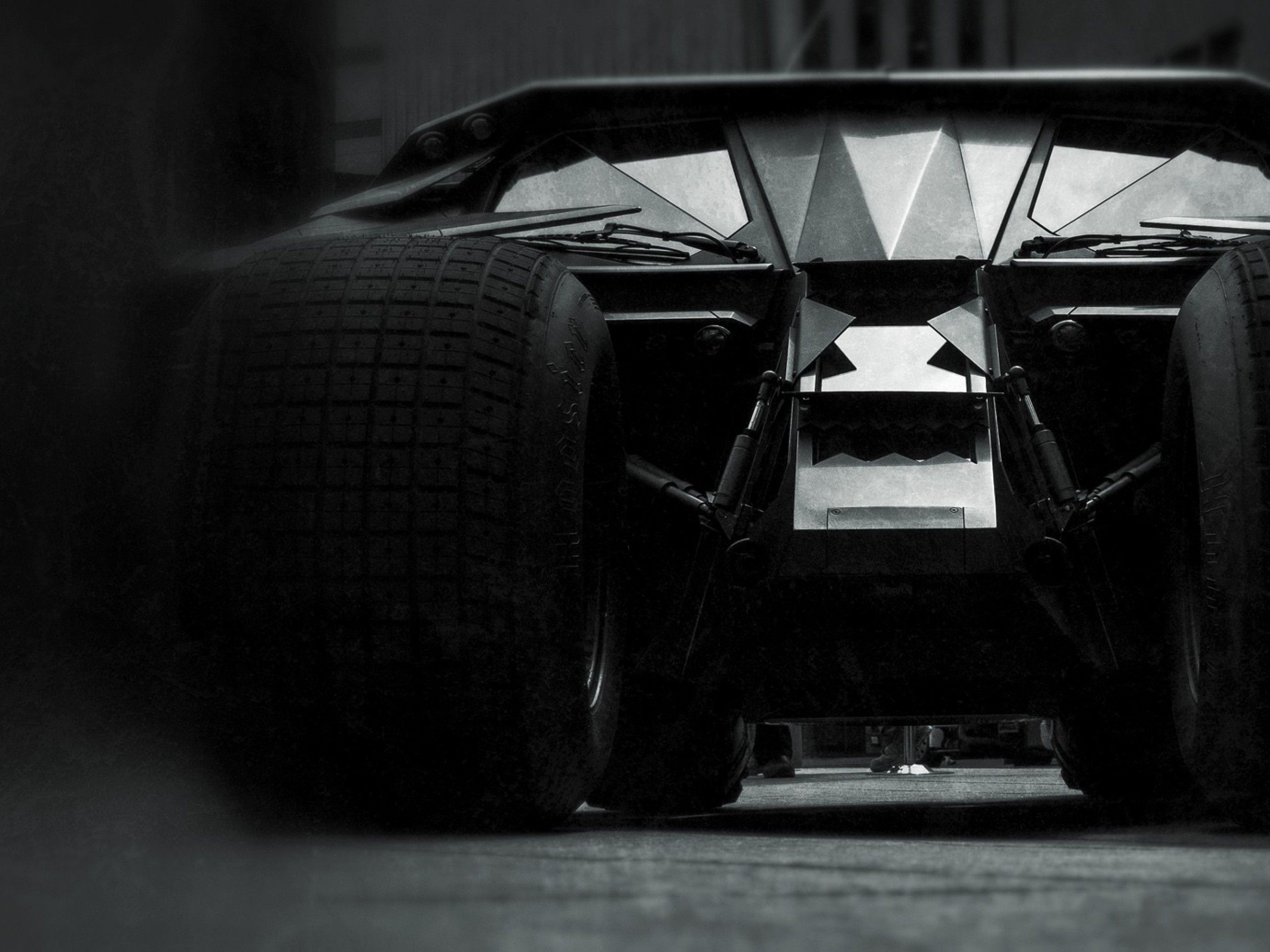 Batmobile Batman The Dark Knight Tumbler Christopher - Batman Tumbler Car , HD Wallpaper & Backgrounds