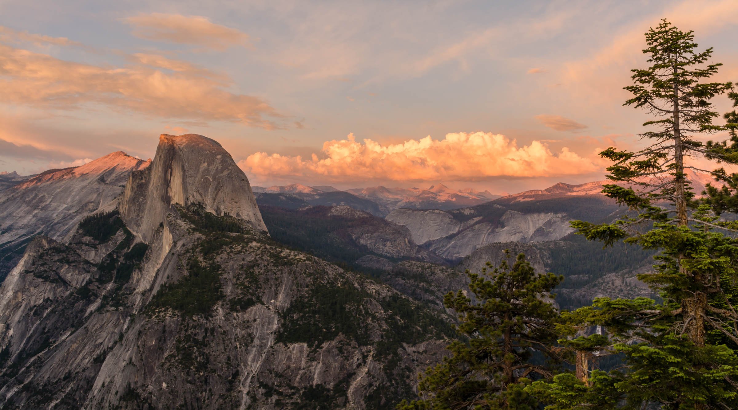 Last Light Of Sunset On Half Dome Yosemite Wallpaper - Yosemite National Park, Half Dome , HD Wallpaper & Backgrounds