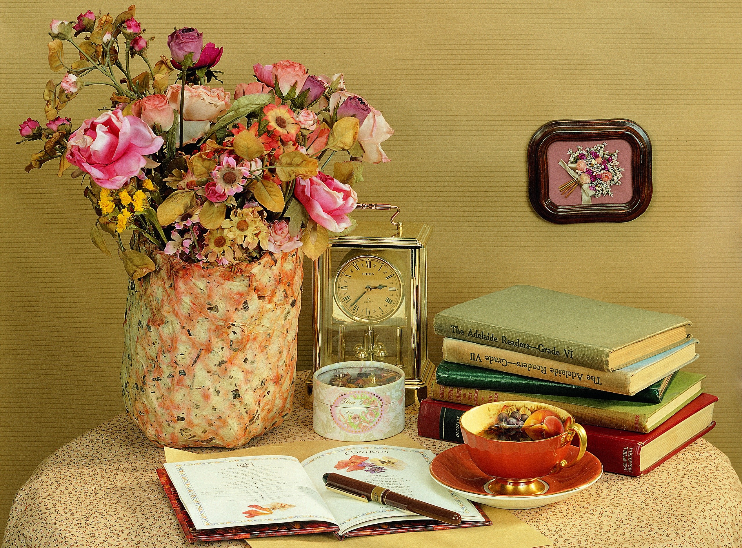 Flowers Rose Colors Photography Pen Tea Vase Nature , HD Wallpaper & Backgrounds