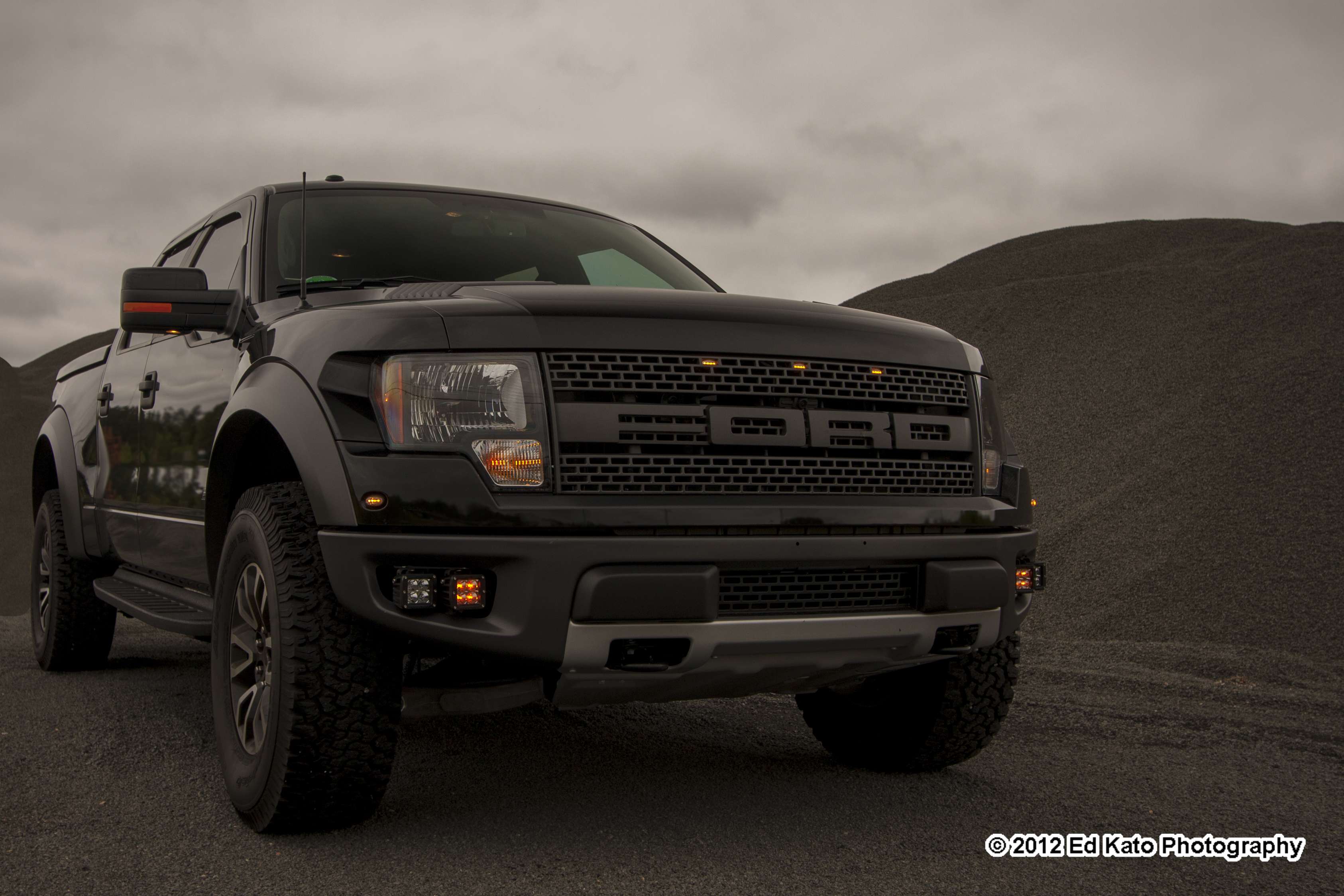 Ford F150 Raptor Wallpaper - Ford F 150 Raptor 2012 Black , HD Wallpaper & Backgrounds