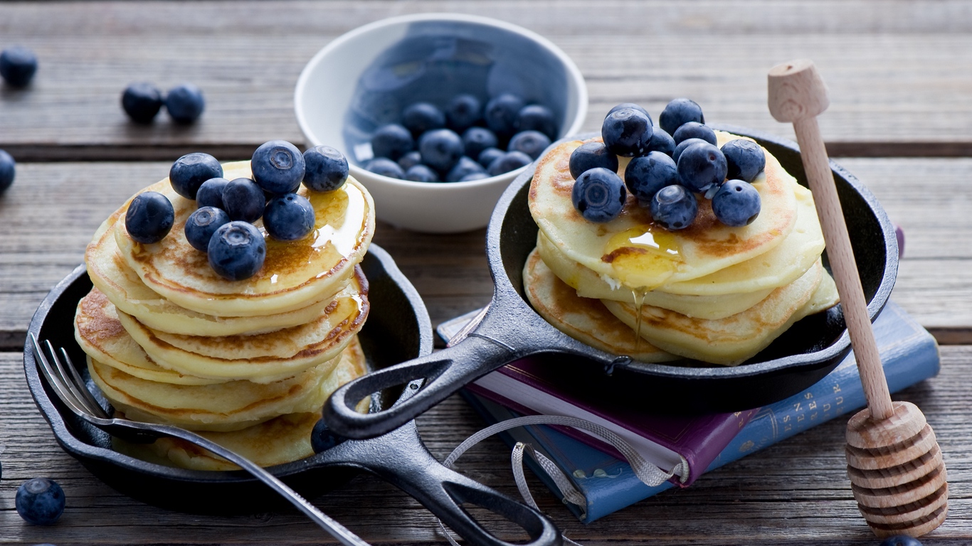Wallpaper Pancakes, Honey, Blueberries, Carnival - Pancake , HD Wallpaper & Backgrounds