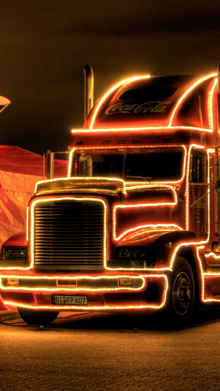 Truck, Freightliner Trucks, Christmas Day, Lighting, - Happy New Year Truck , HD Wallpaper & Backgrounds