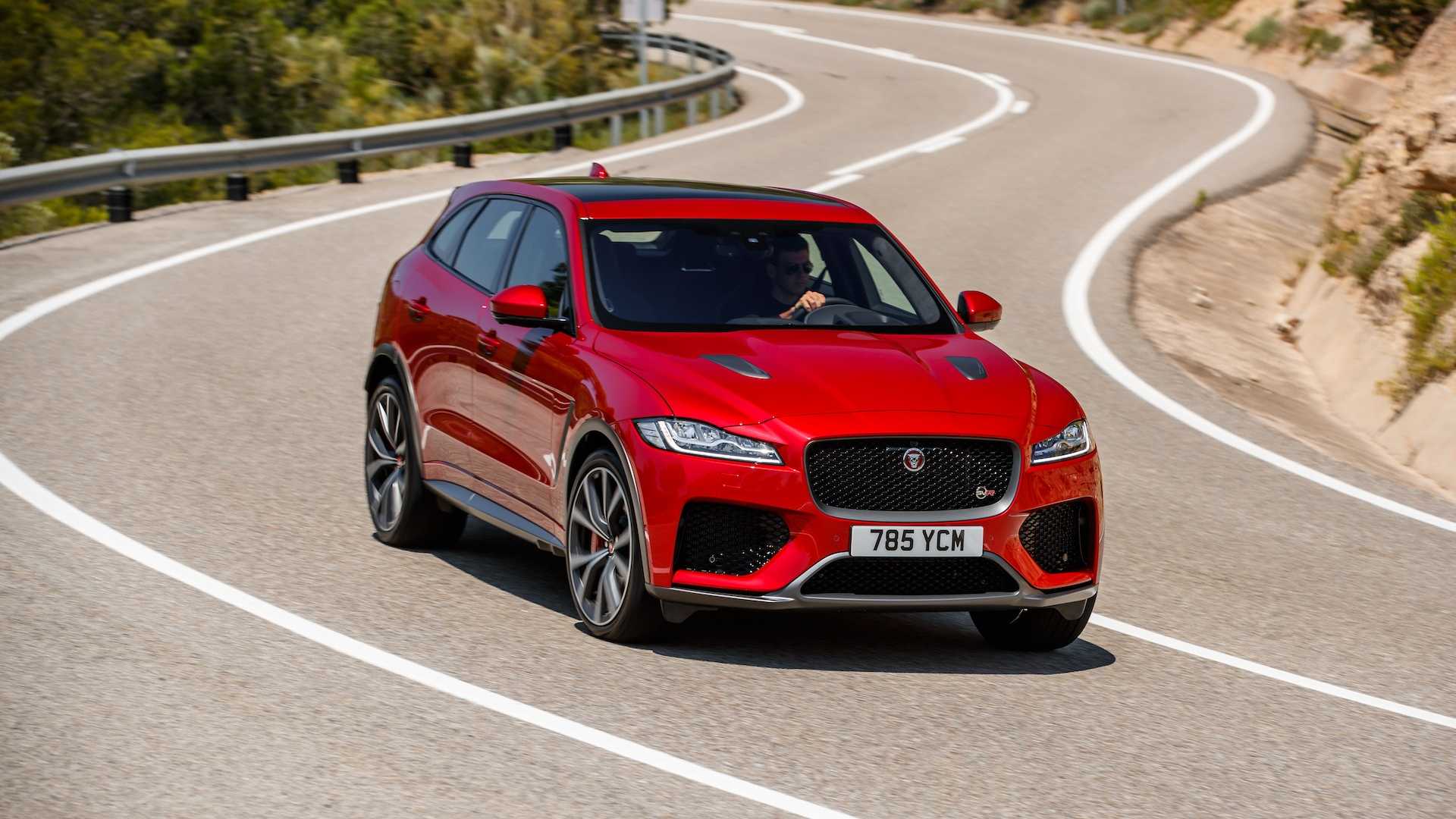 2019 Jaguar F-pace Svr Front Wallpaper - Compact Sport Utility Vehicle , HD Wallpaper & Backgrounds