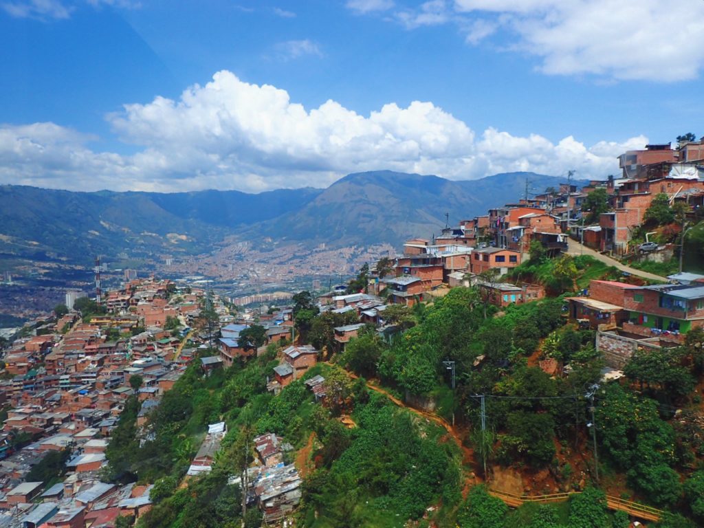 One Day In Medellin - Hill Station , HD Wallpaper & Backgrounds