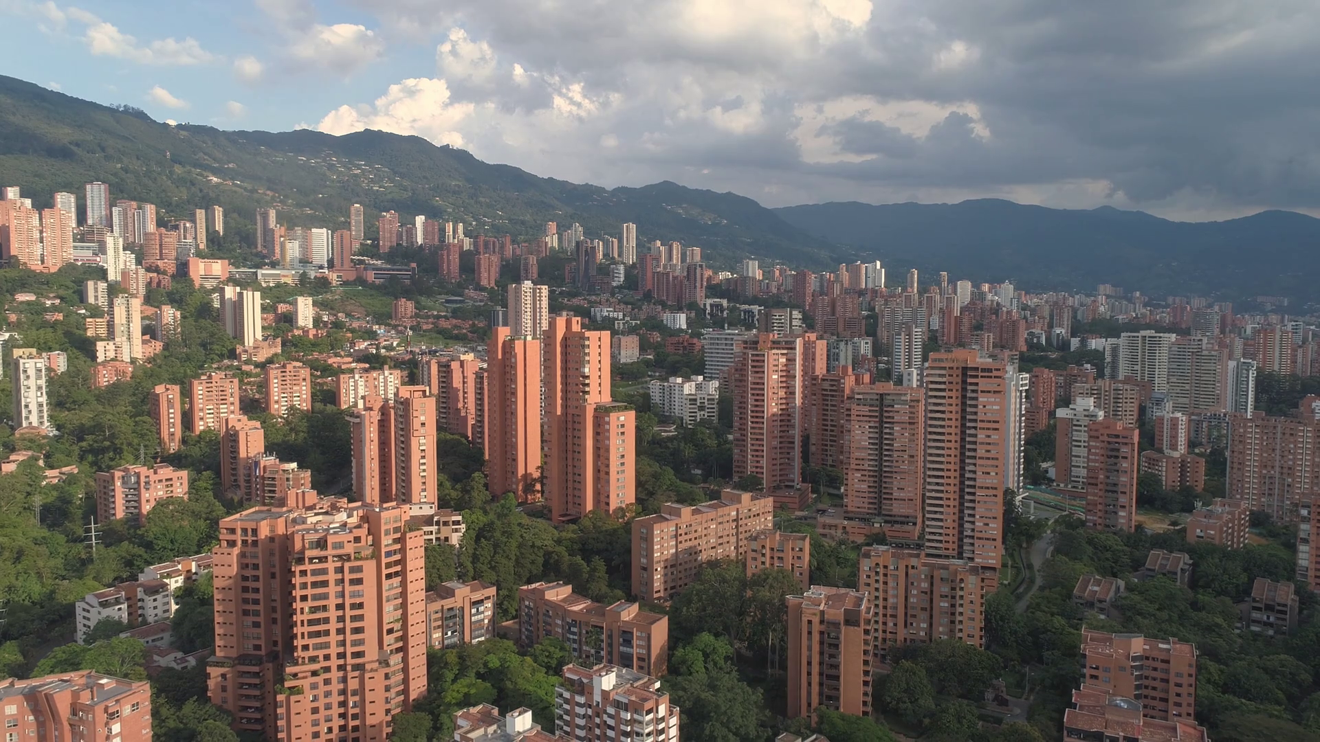 Aerial Shot Of The City Of Medellin, Colombia - Cityscape , HD Wallpaper & Backgrounds