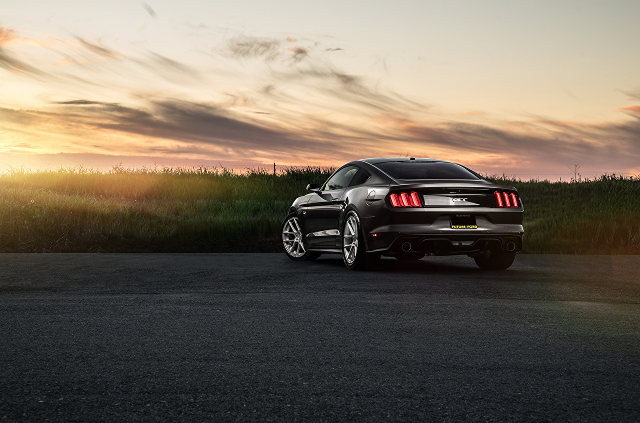 1280 X - Black Ford Mustang Sunset , HD Wallpaper & Backgrounds