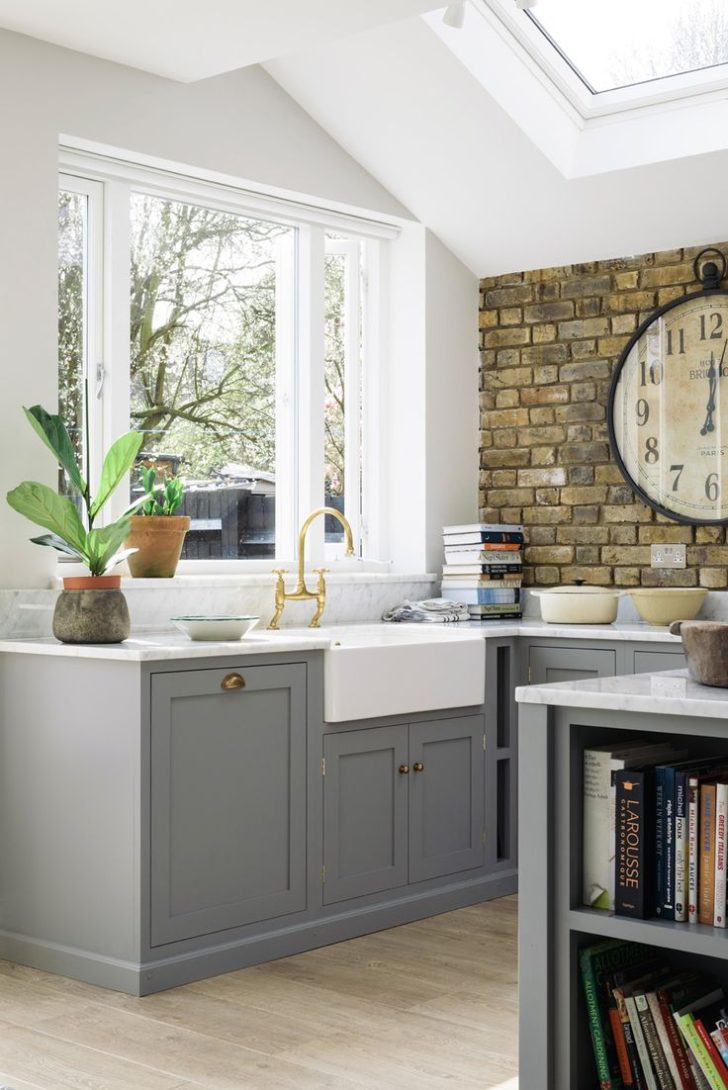 Brick Wallpaper Kitchen Ideas - Grey Kitchen Brick Wall , HD Wallpaper & Backgrounds