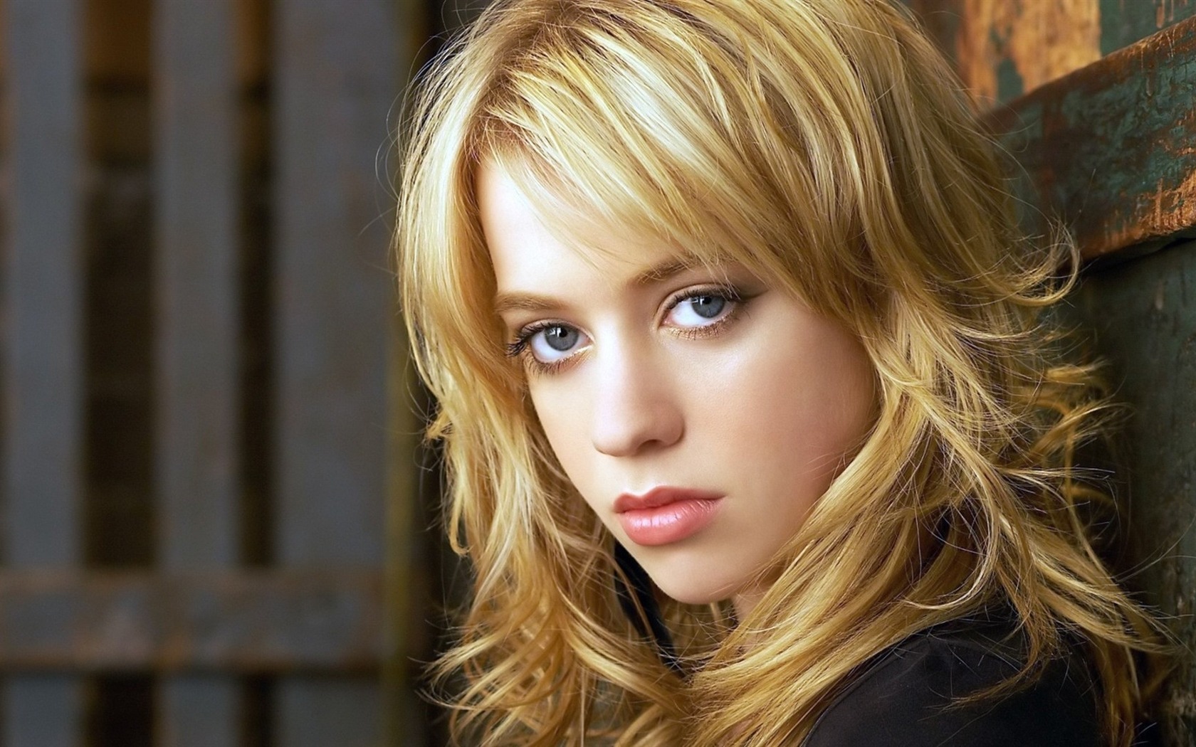 Simple Indian Girls Wallpapers Free Download - Alexz Johnson , HD Wallpaper & Backgrounds