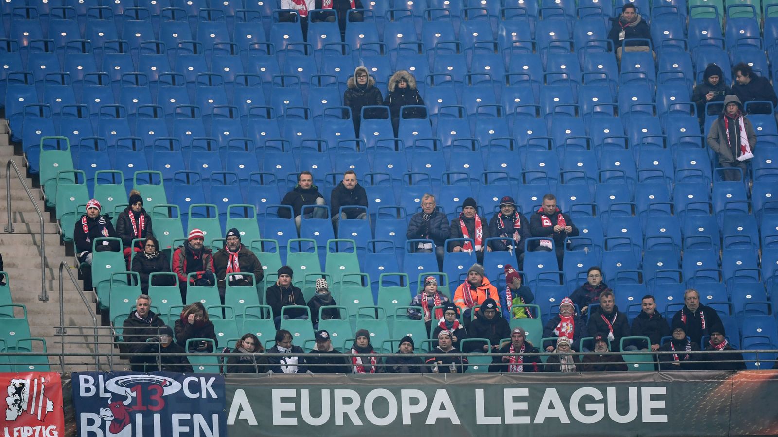 So Wenige Auswärts-fans Wie Noch Nie - Europa League , HD Wallpaper & Backgrounds