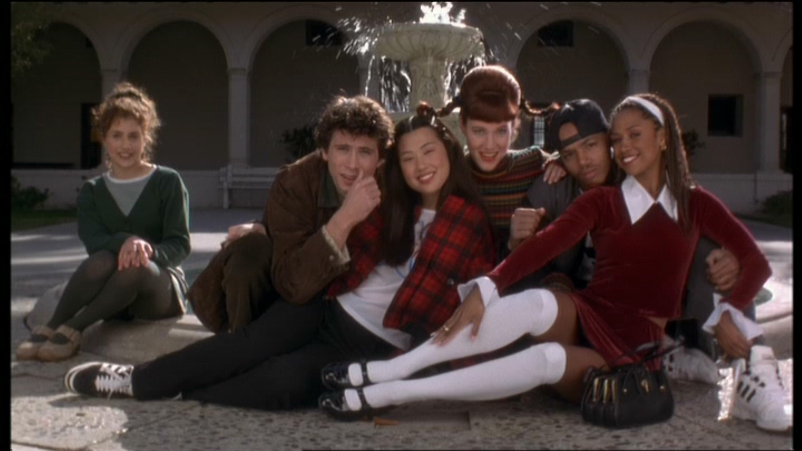 Cher Horowitz And Her Friends' Style Was Something - Amber And Elton Clueless , HD Wallpaper & Backgrounds