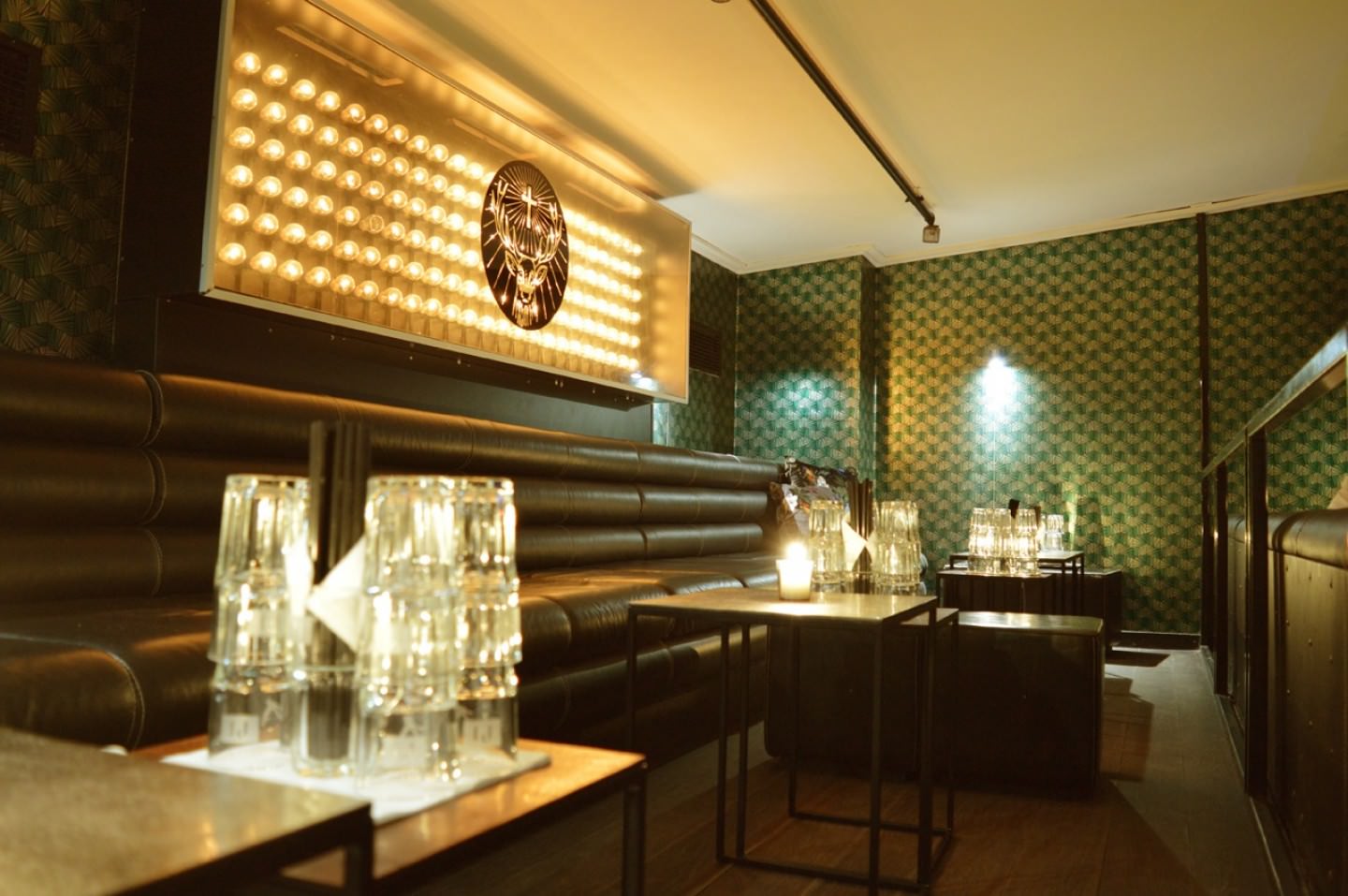 Party Like The Great Gatsby Art Deco Inspires Luxury