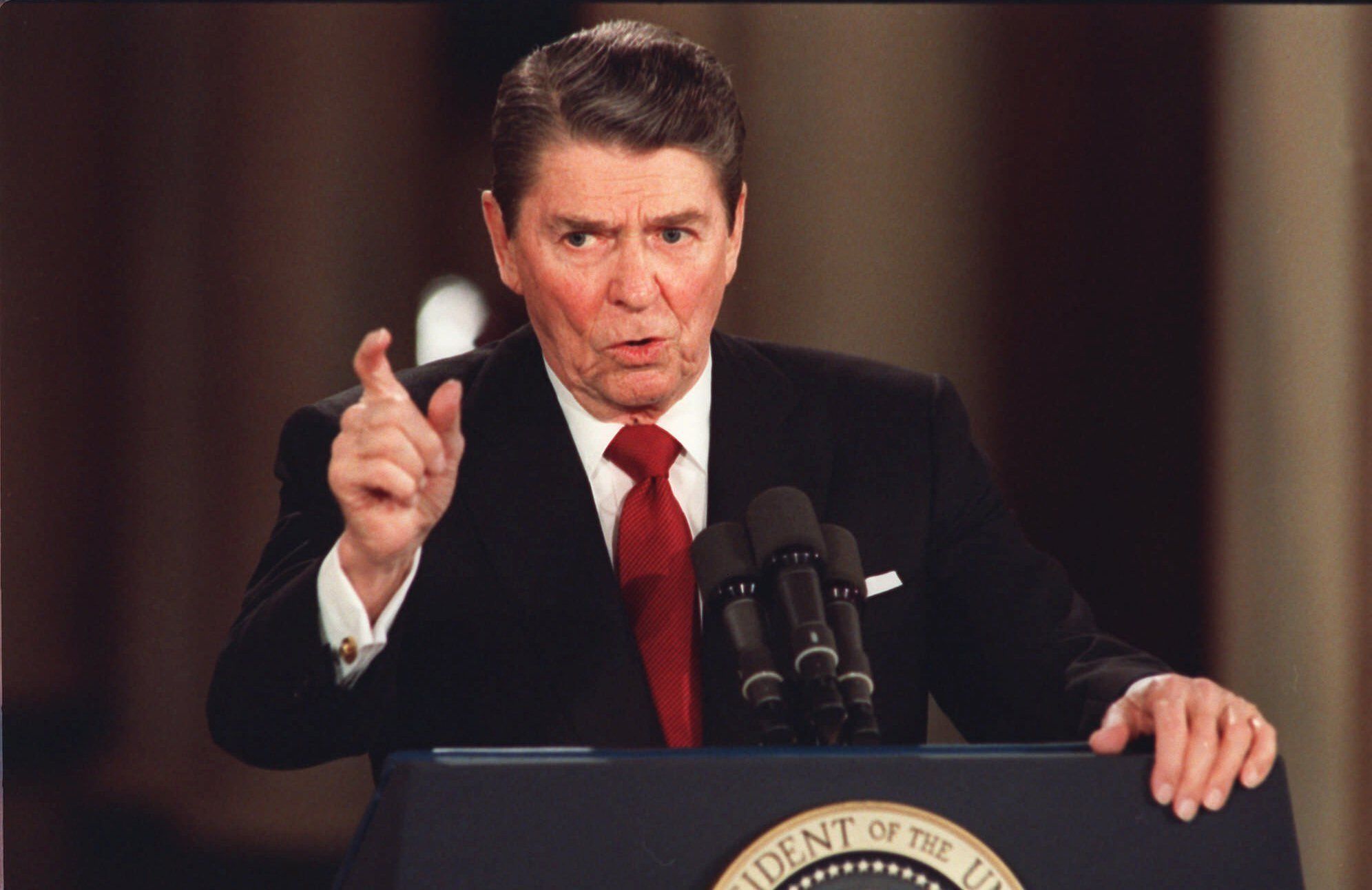 Ronald Reagan Wallpapers - Ronald Reagan Angry , HD Wallpaper & Backgrounds