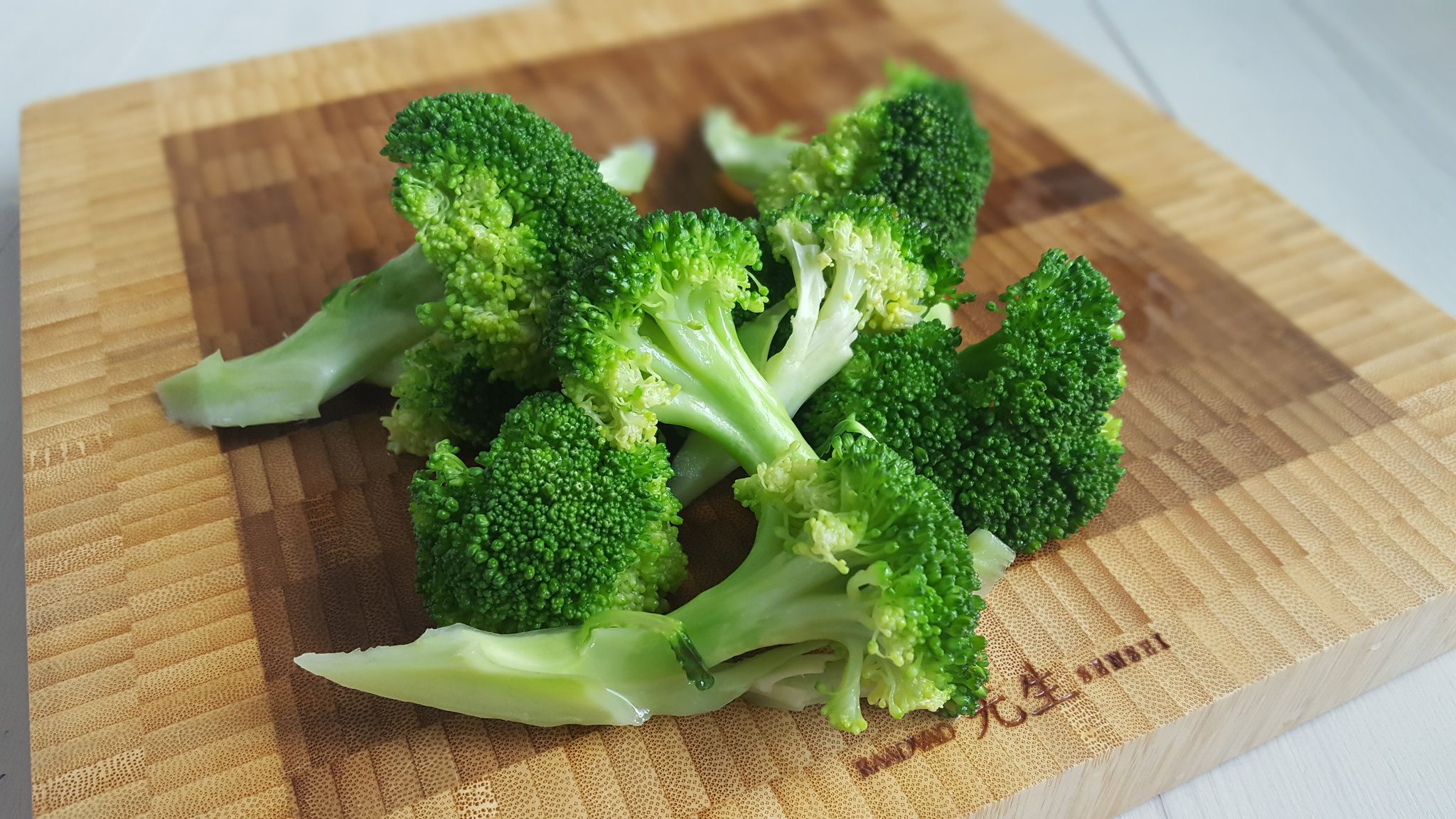 Steamed Broccoli The Super Easy Way - Broccoli , HD Wallpaper & Backgrounds