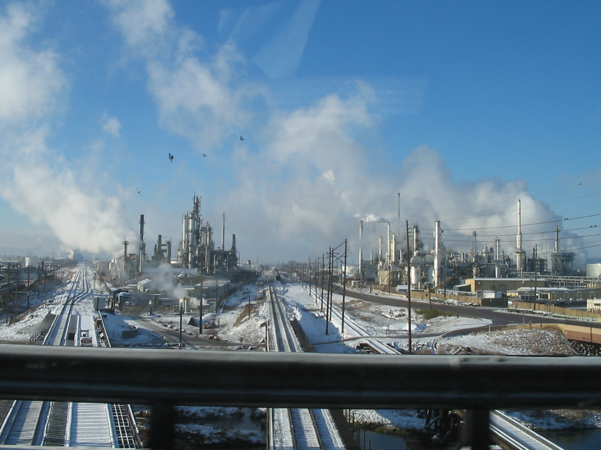 File Commerce City Jpg Wikimedia Commons - East Tank Farm Suncor , HD Wallpaper & Backgrounds