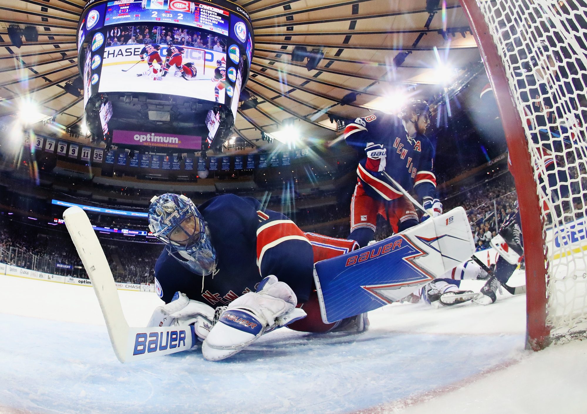 New York Rangers' Henrik Lundqvist - College Ice Hockey , HD Wallpaper & Backgrounds