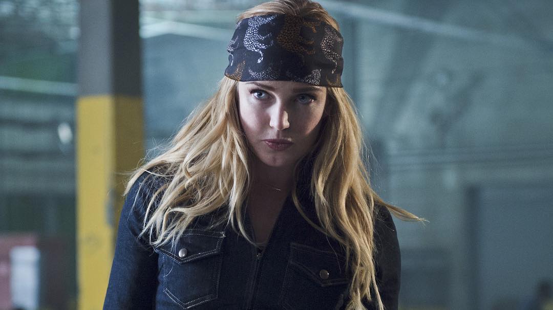 Dc's Legends Of Tomorrow Обои Titled Caity Lotz - Sara Lance , HD Wallpaper & Backgrounds