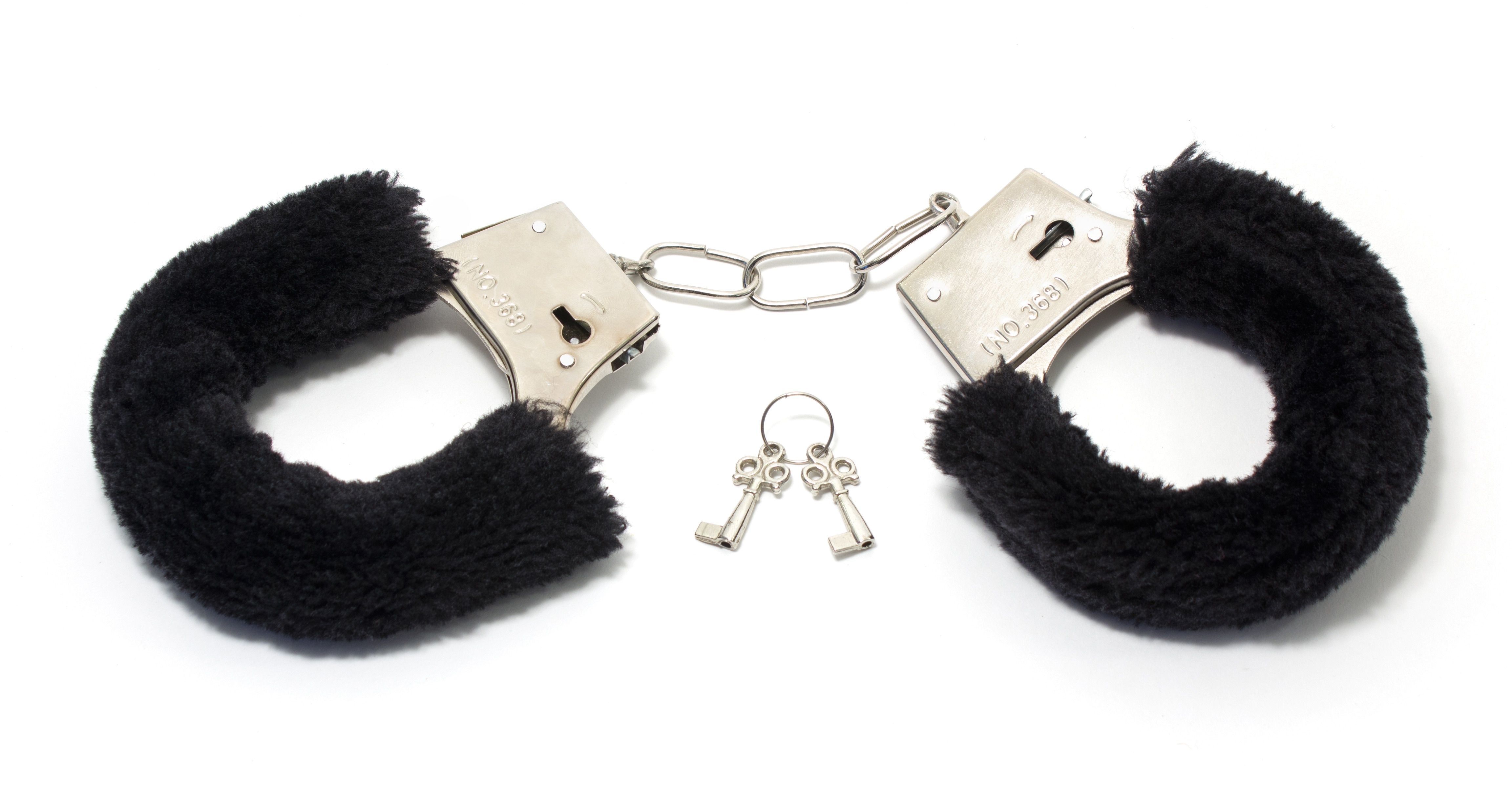 Black Fur And Stainless Steel Handcuffs And Keys - Sex Toy , HD Wallpaper & Backgrounds