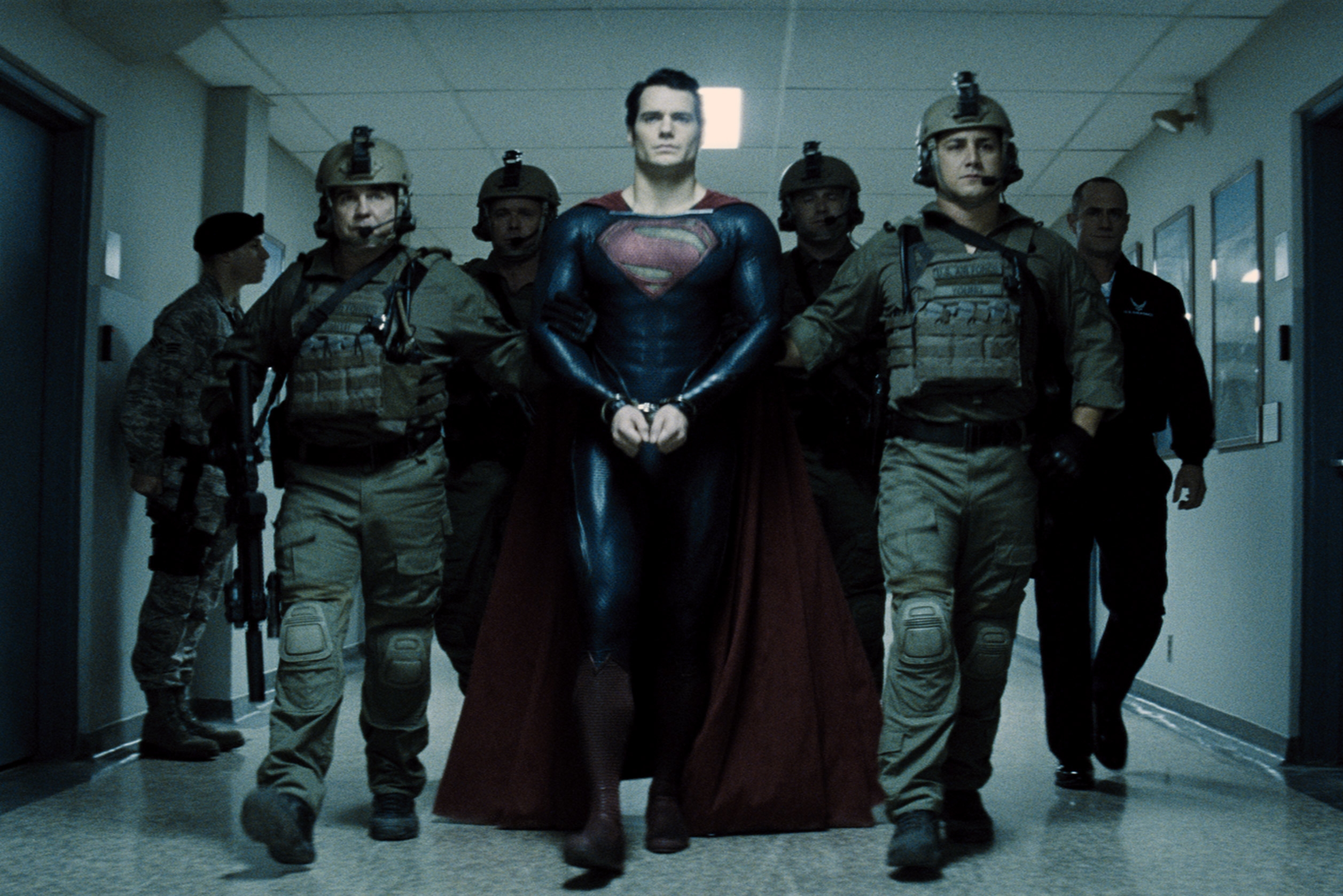 Superman In Handcuffs, - Man Of Steel Handcuff , HD Wallpaper & Backgrounds