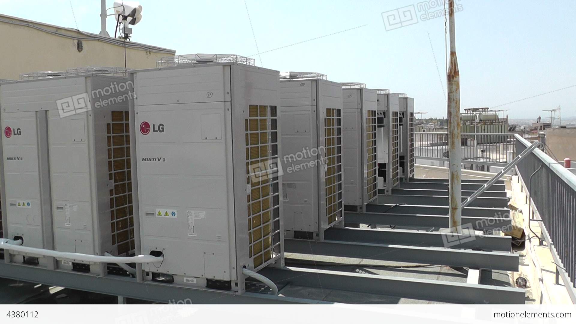 Hvac Air Conditioning Units At Building Roof Stock - Air Conditioning Units Building , HD Wallpaper & Backgrounds
