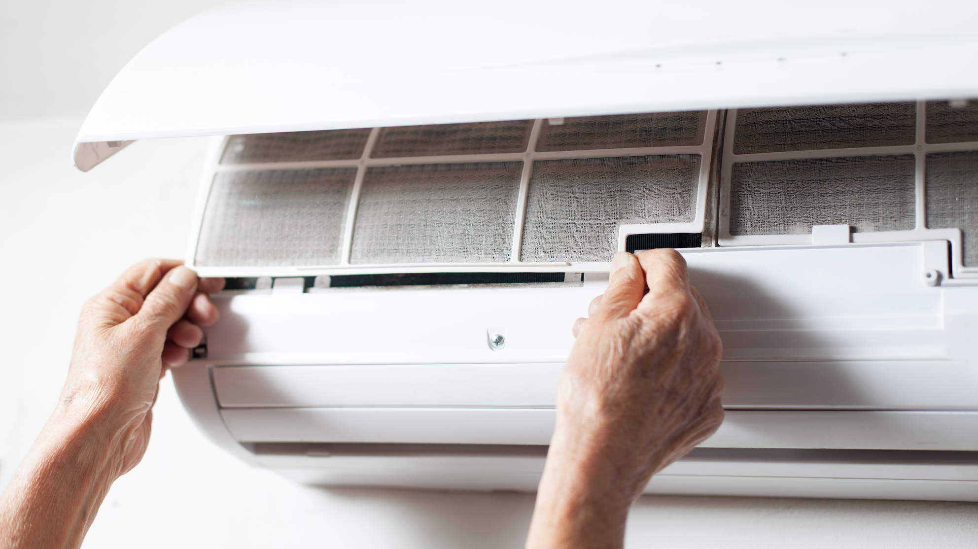 The Exact Right Way To Clean Your Air Conditioner And - Air Conditioner Clean , HD Wallpaper & Backgrounds