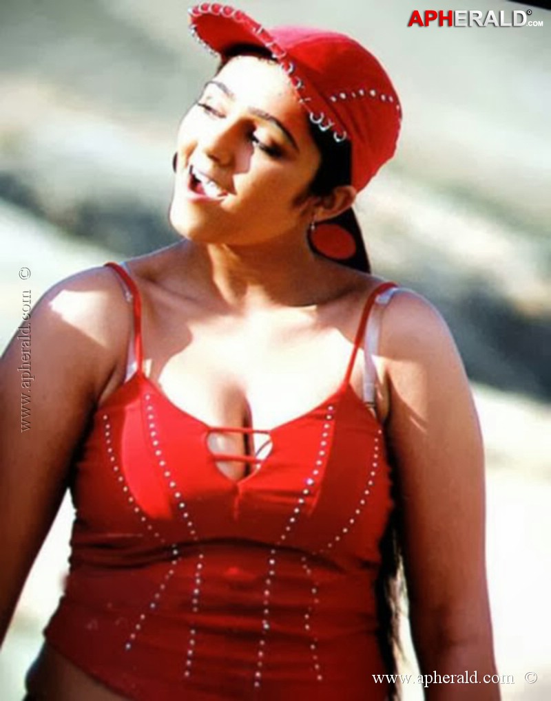 Tamil Actress Charmi Hot , HD Wallpaper & Backgrounds