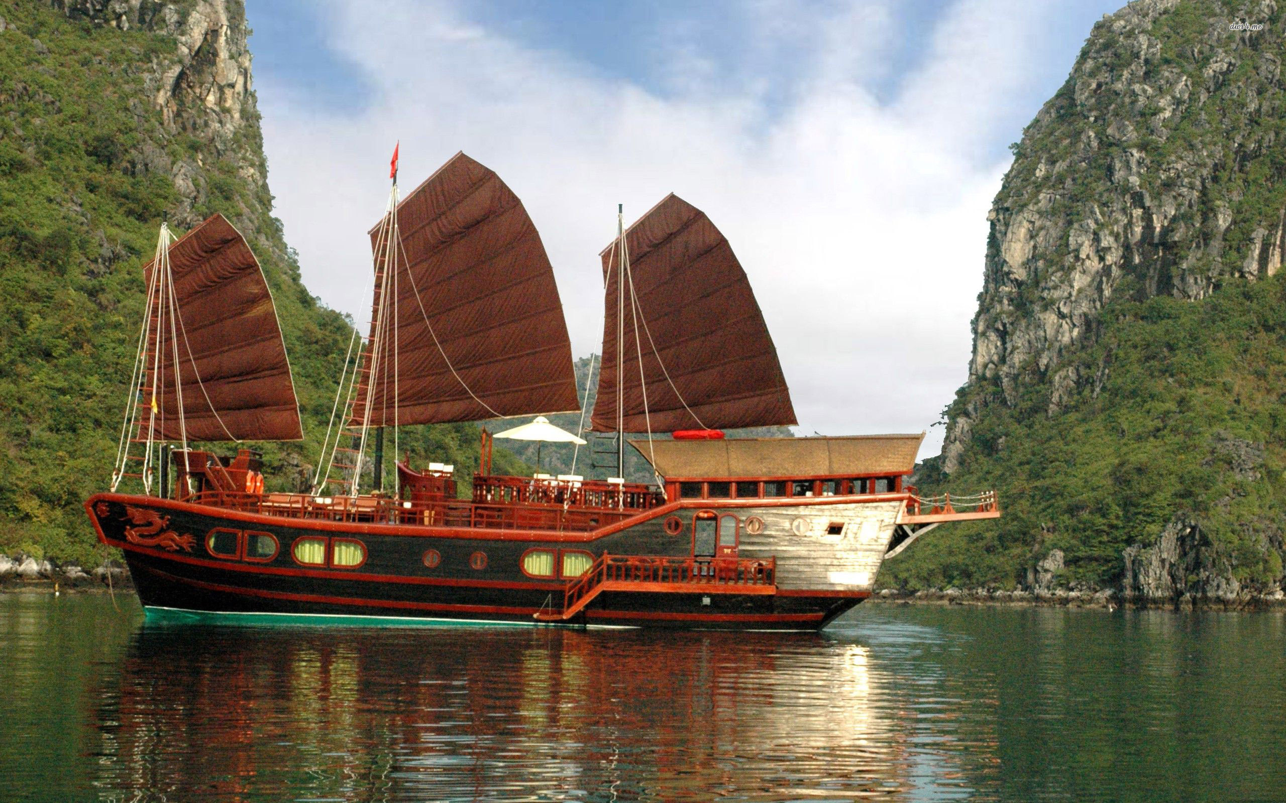 Red Dragon Cruise - Ha Long Bay , HD Wallpaper & Backgrounds