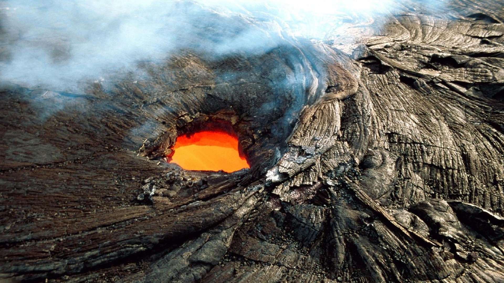 Kilauea Volcano Hawaii Wallpaper - Hawaii Volcanoes National Park Volcano , HD Wallpaper & Backgrounds